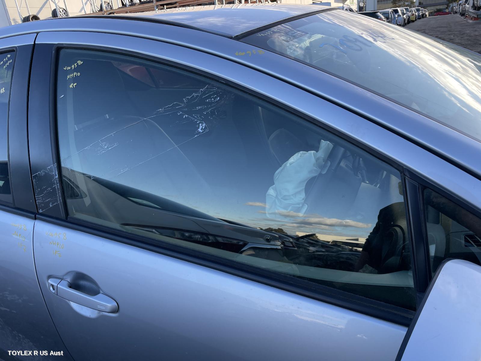 TOYOTA PRIUS 2012 Right Front Door Window NHP10R, PRIUS C