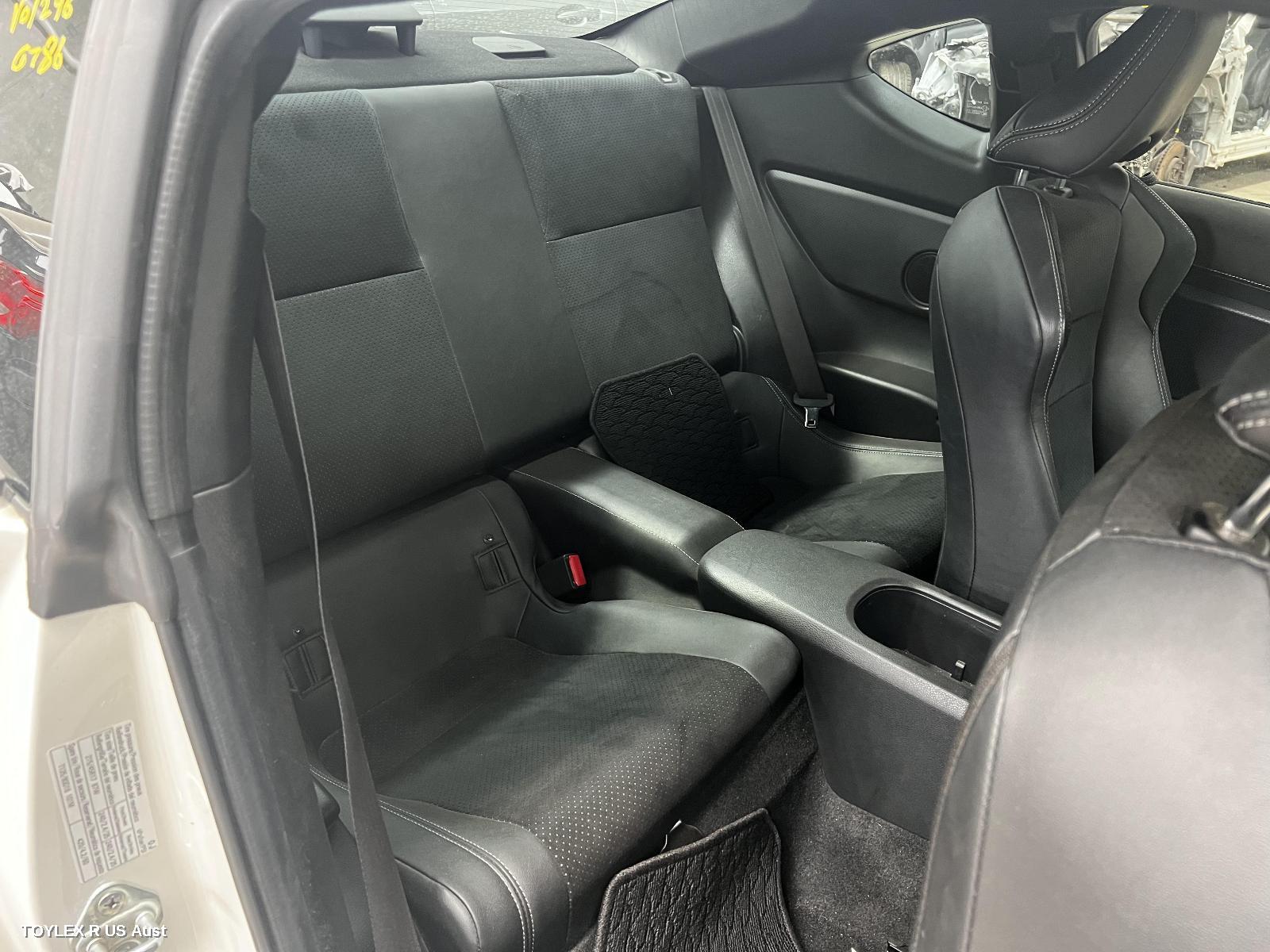 TOYOTA 86 2017 2nd Seat (Rear Seat) ZN6, PARTIAL LEATHER, GTS