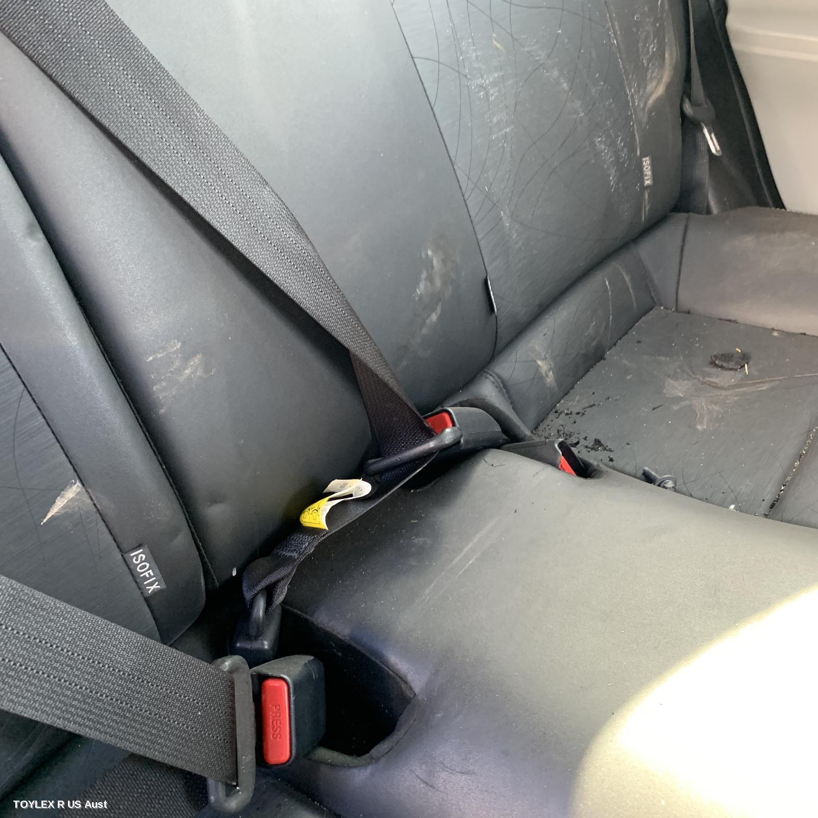 TOYOTA PRIUS 2013 Seatbelt/Stalk CENTRE REAR, SEAT BELT ONLY, NHP10R, PRIUS C