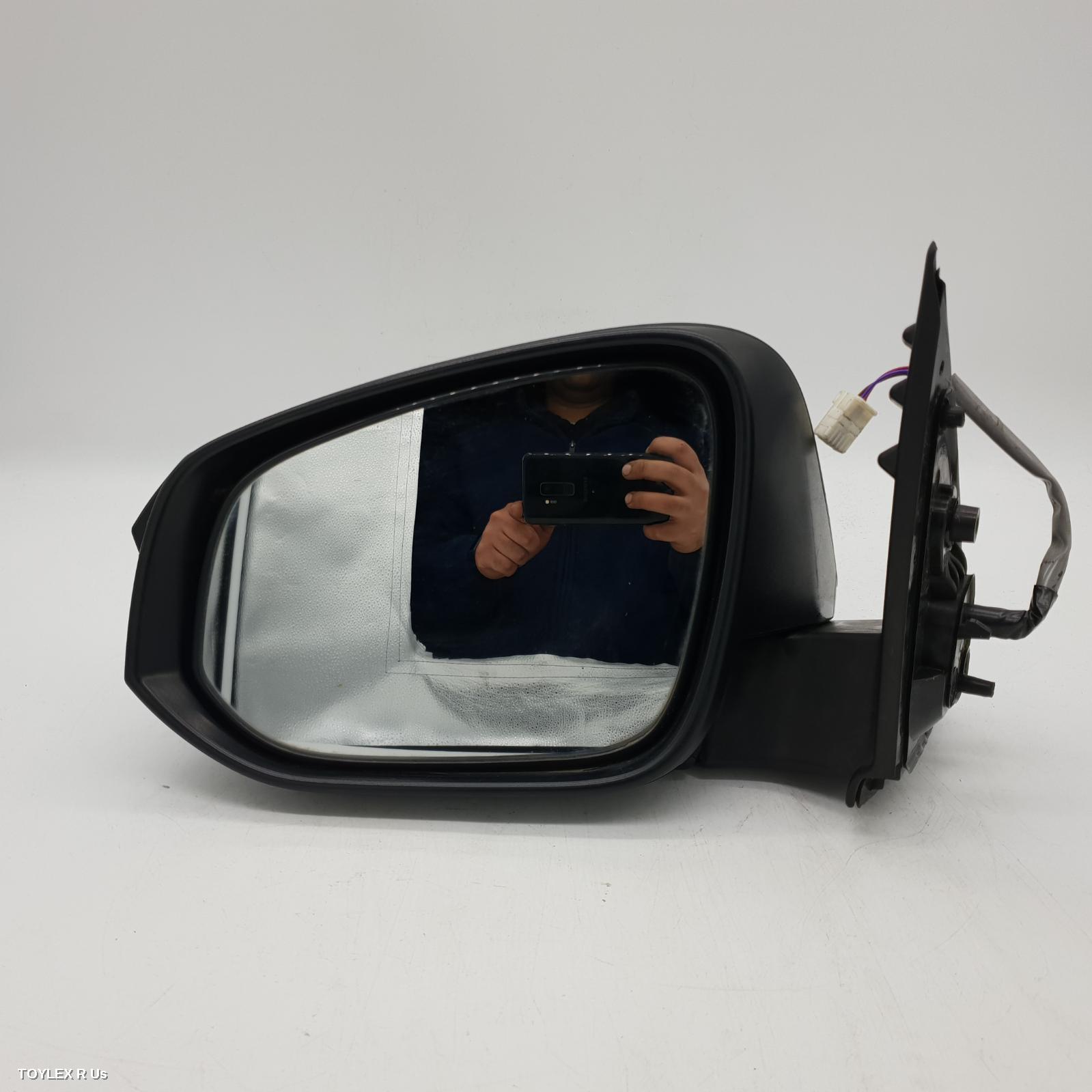 TOYOTA HILUX 2021 Left Door Mirror MANUAL FOLDING, BLACK, NON INDICATOR TYPE