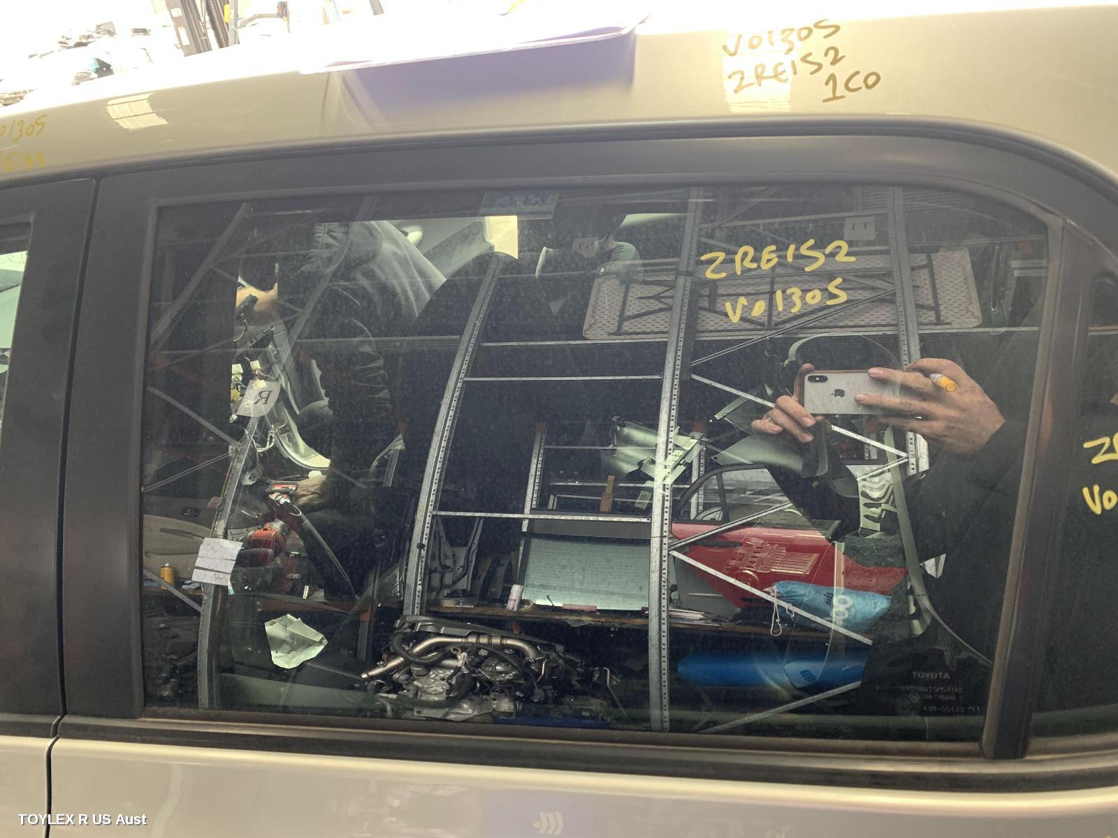 TOYOTA COROLLA 2008 Left Rear Door Window ZRE152R, HATCH