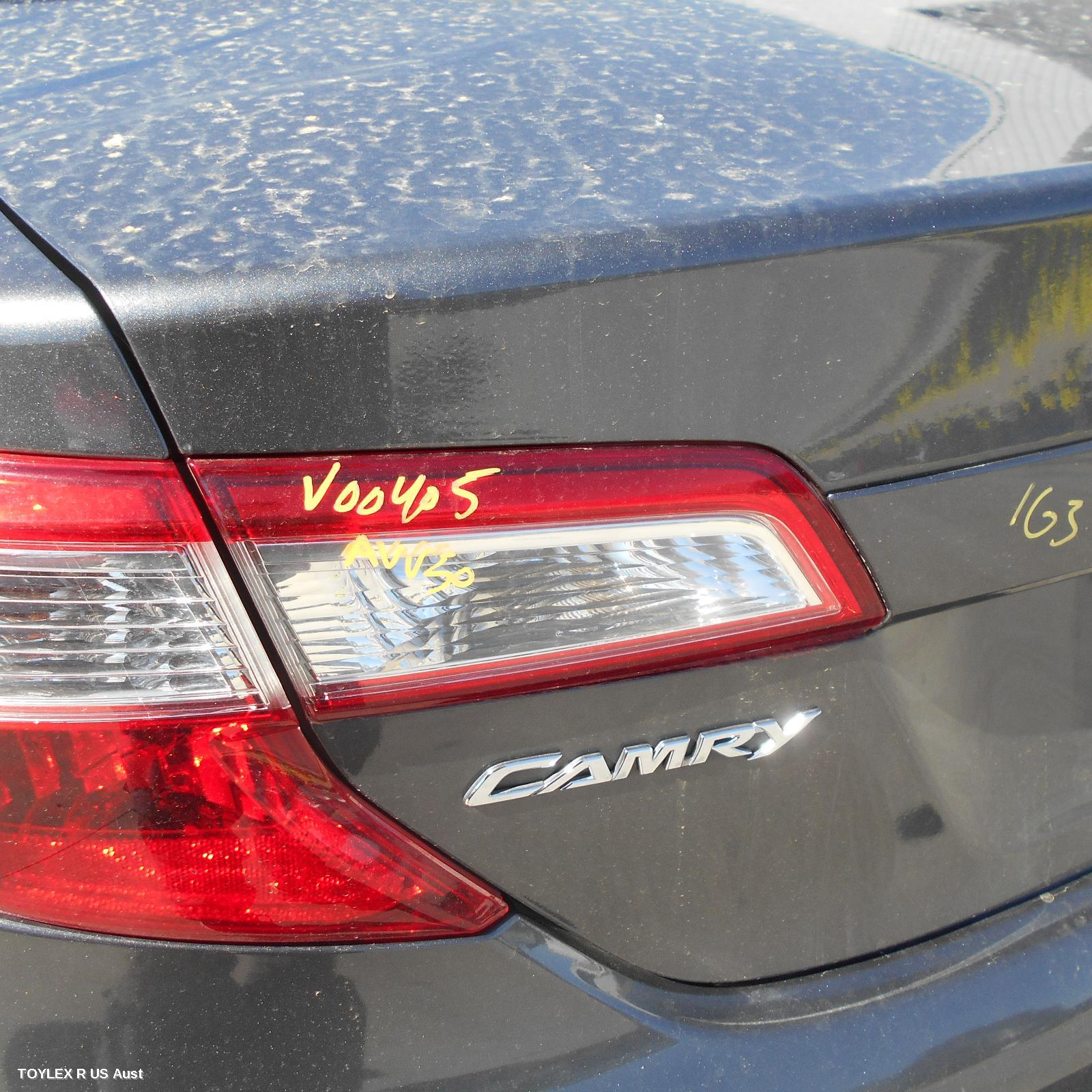 TOYOTA CAMRY 2013 Rear Garnish BOOTLID LAMP (LH SIDE), AVV50, HYBRID