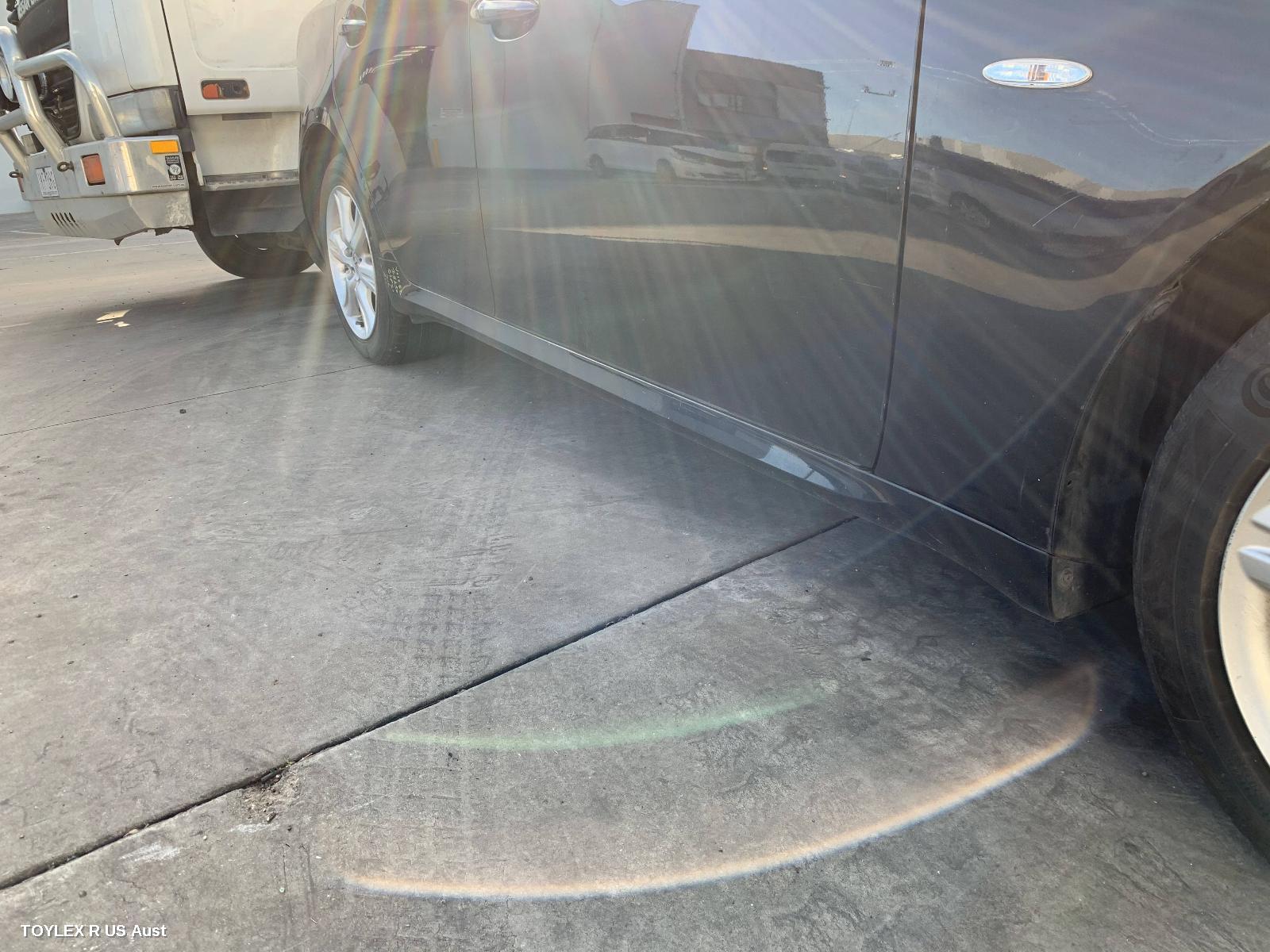 LEXUS IS250/IS250C 2007 Side Step/Skirt GSE20R, RH SIDE