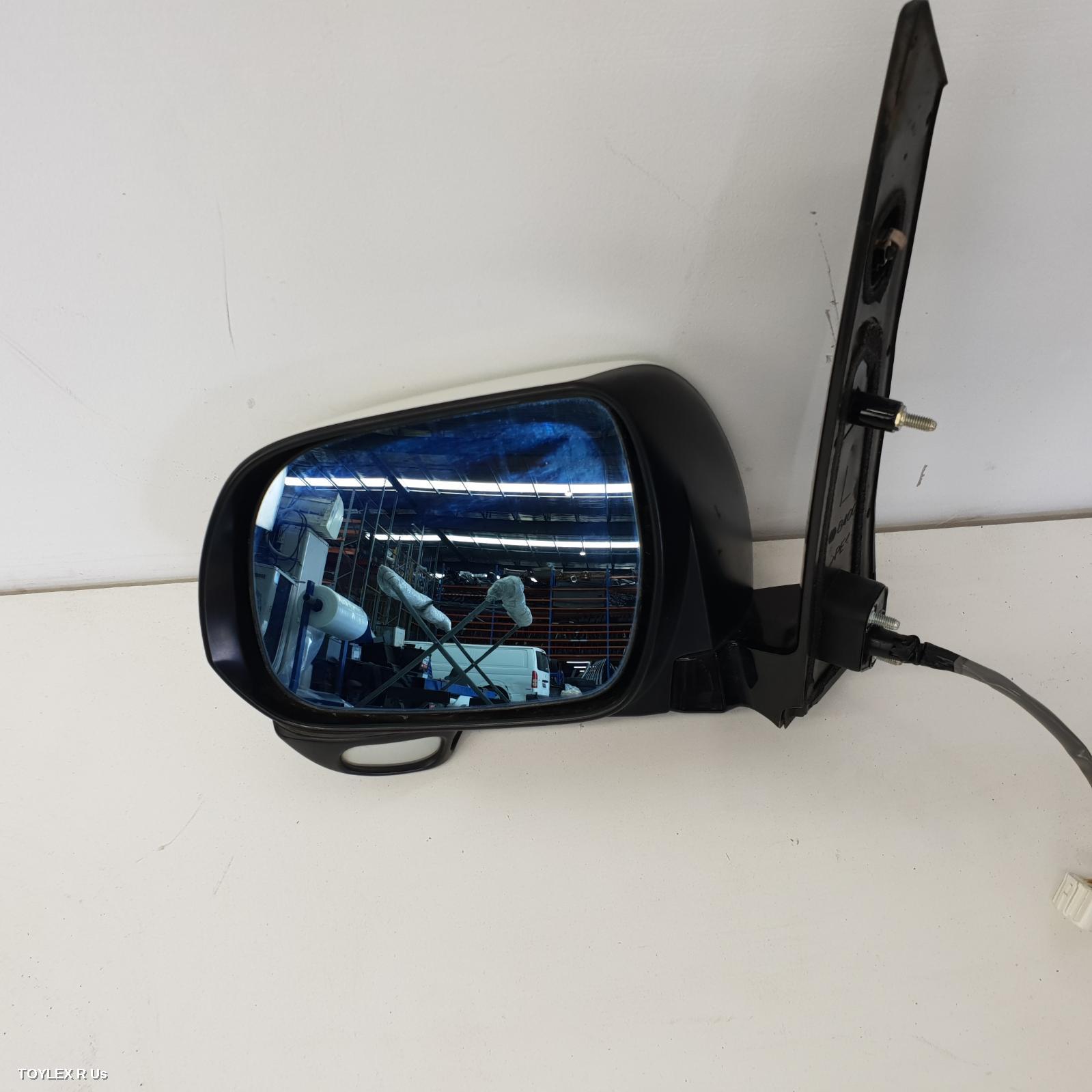 TOYOTA ESTIMA 2017 Left Door Mirror XR50, 9 WIRE, RECTANGLE PLUG, COLOUR CODED, W/ INDICATOR TYPE, BLUE GLASS, 06-19 (IMPORT)