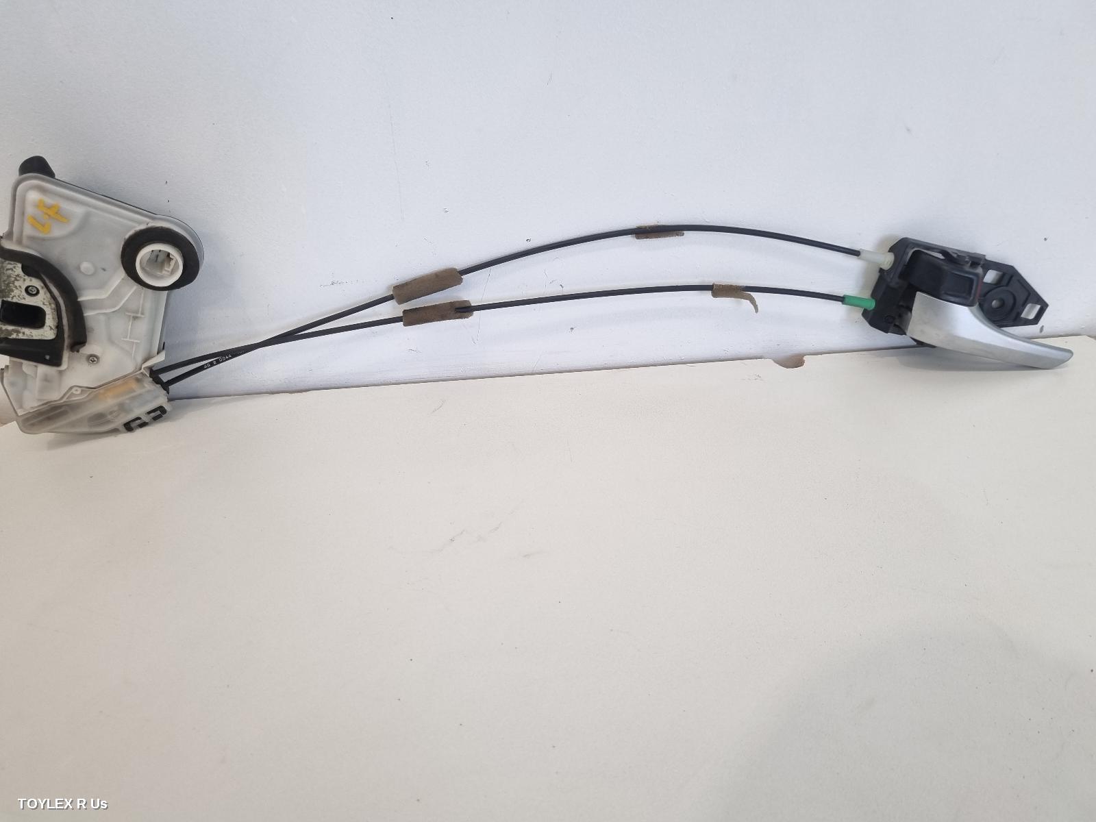TOYOTA KLUGER 2014 Door/Boot/Gate Lock LEFT FRONT DOOR LOCK, GSU50/GSU55