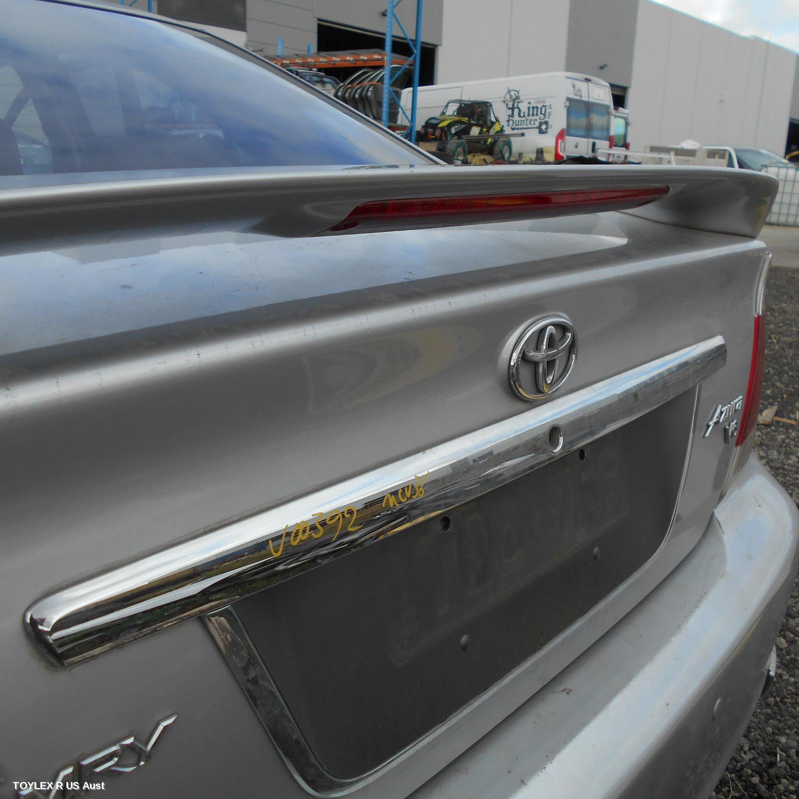 TOYOTA CAMRY 2005 Rear Garnish SK36, COLOUR CODED/CHROME TYPE