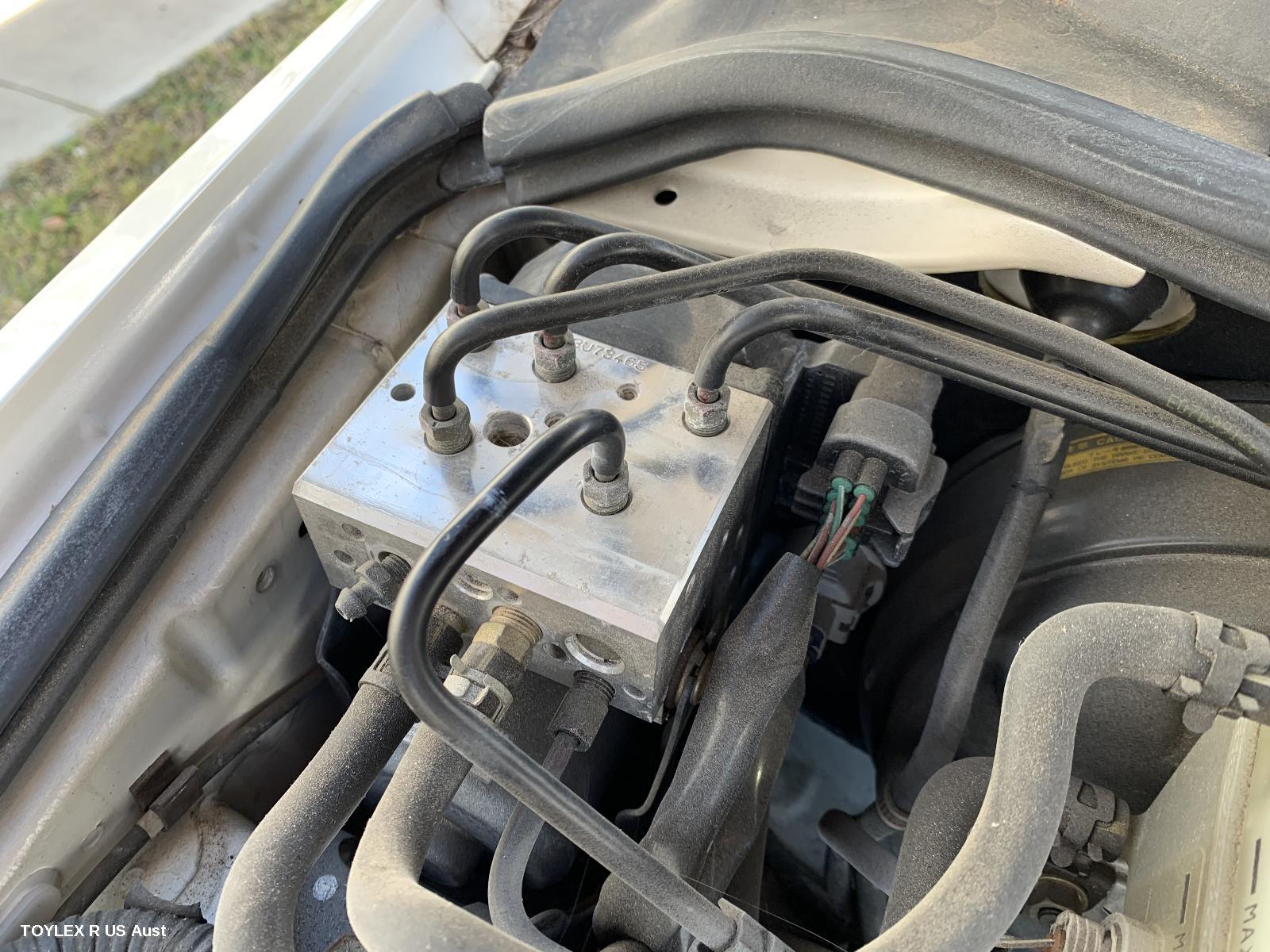 LEXUS IS200/IS300 1999 Abs Pump/Modulator 2 PLUG TYPE, P/N 4454053010