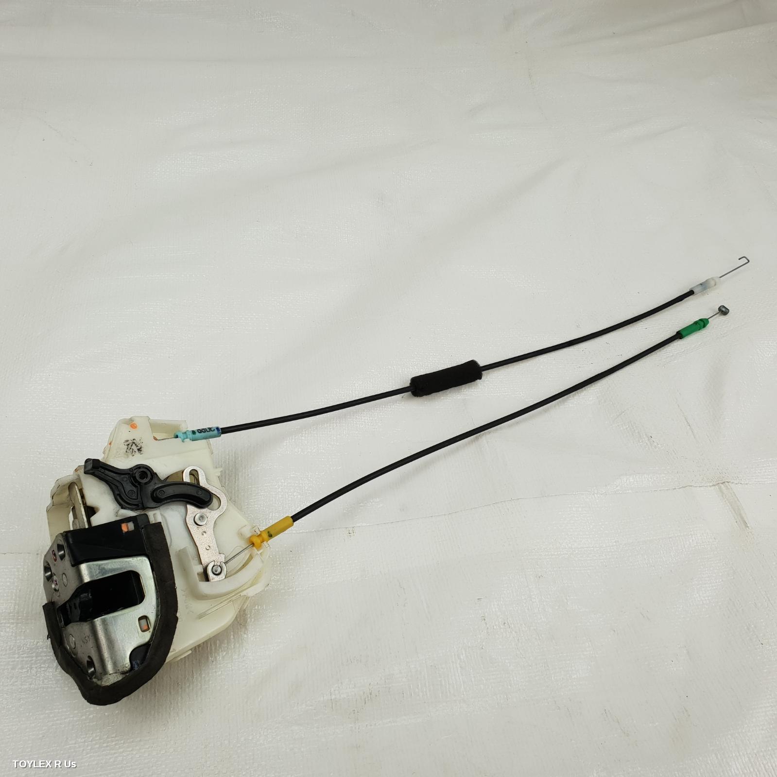 TOYOTA HILUX 2012 Door/Boot/Gate Lock RIGHT REAR DOOR LOCK, MANUAL