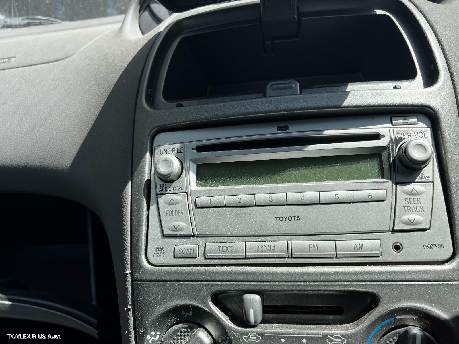 TOYOTA CELICA 2001 Radio/Cd/Dvd/Sat/Tv ZZT231, STANDARD