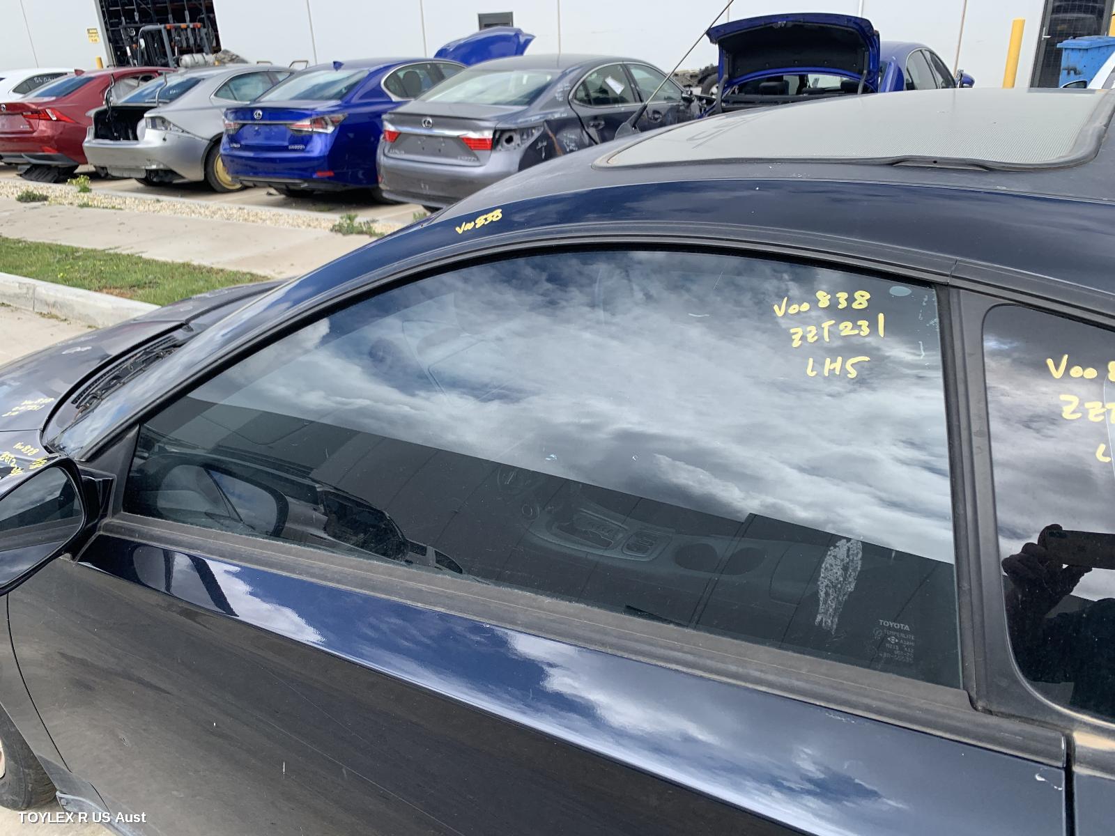 TOYOTA CELICA 2000 Left Front Door Window ZZT231