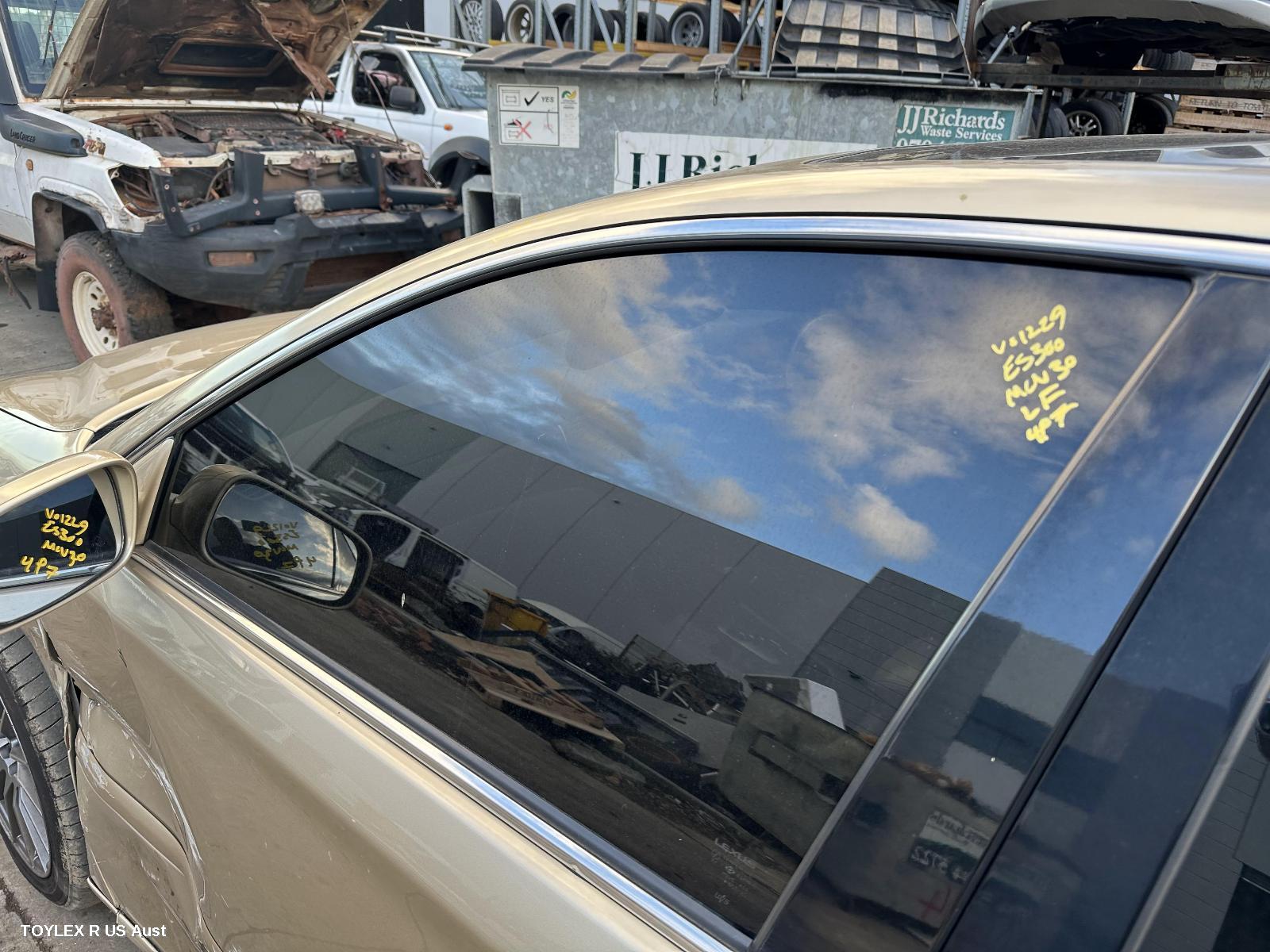 LEXUS ES300 (92-05), Left Front Door Window, MCV30, 10/01-12/05