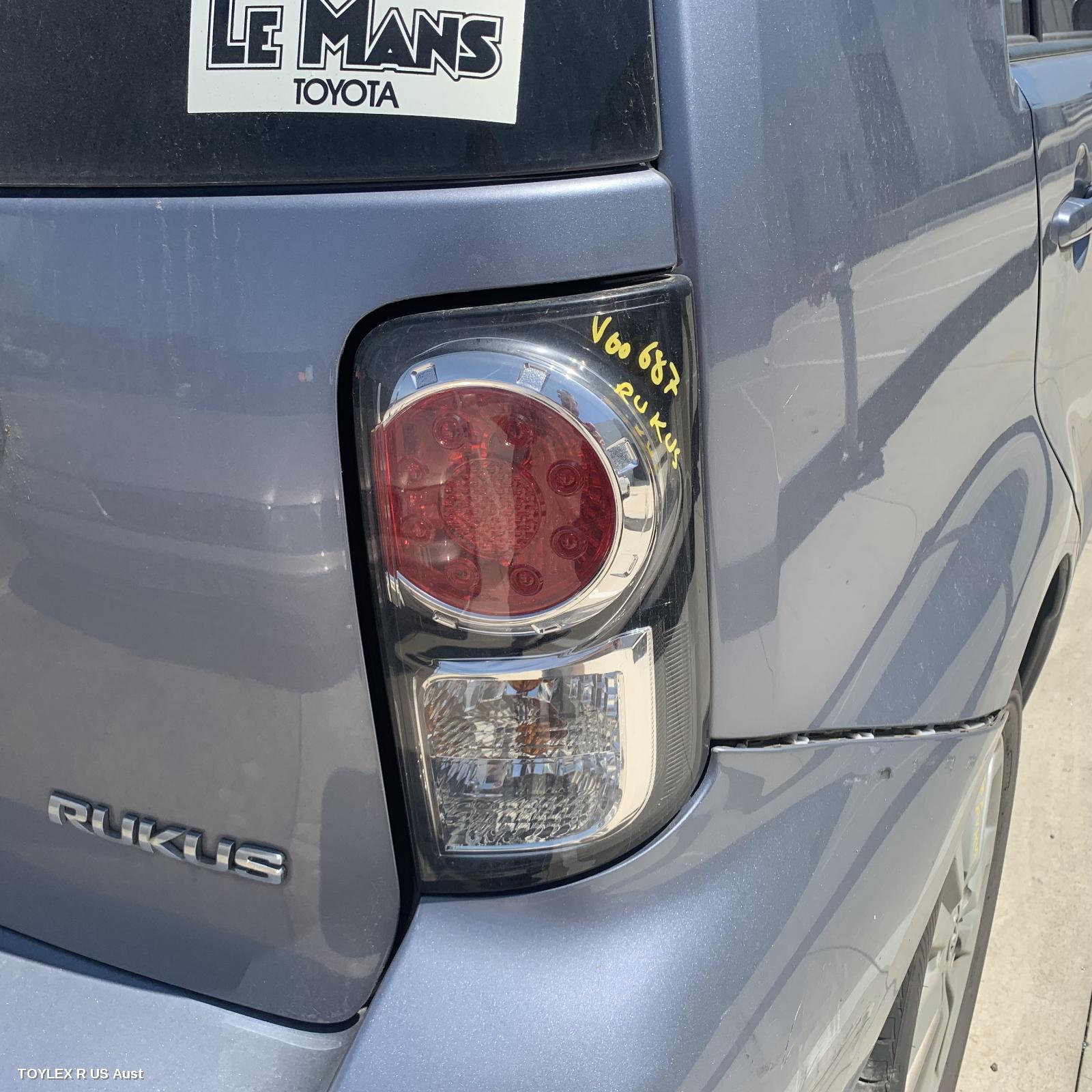 TOYOTA RUKUS 2012 Right Taillight AZE151R