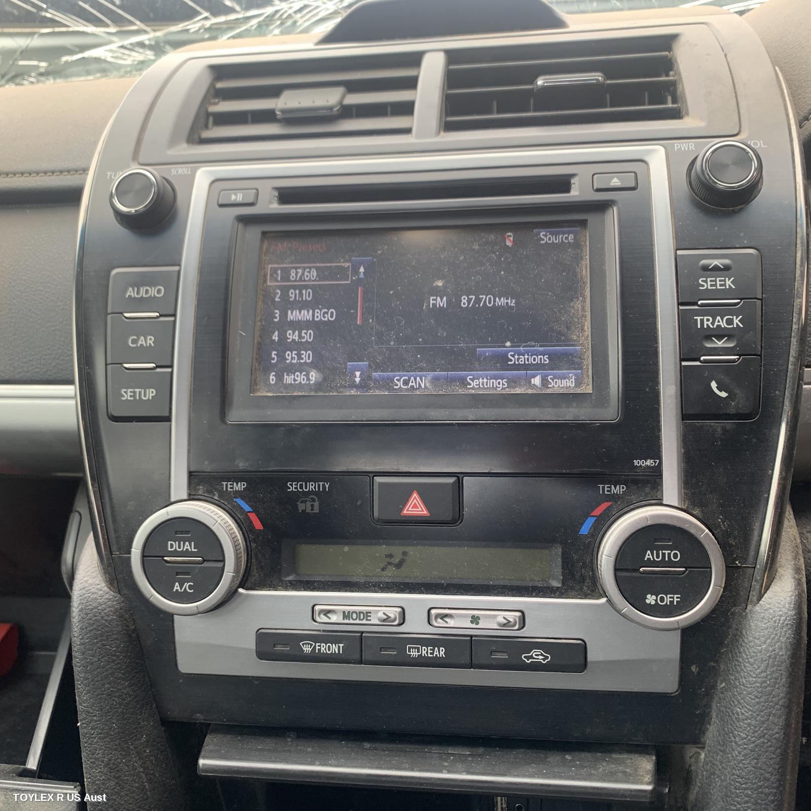 TOYOTA CAMRY 2017 Radio/Cd/Dvd/Sat/Tv 6.1in TOUCHSCREEN (P/N ON FACE 100457), ASV50/AVV50