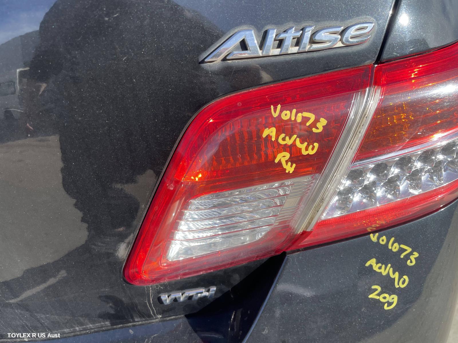 TOYOTA CAMRY 2010 Rear Garnish BOOTLID LAMP (RH SIDE), STANDARD, LED TYPE, ACV40/SPORTIVO