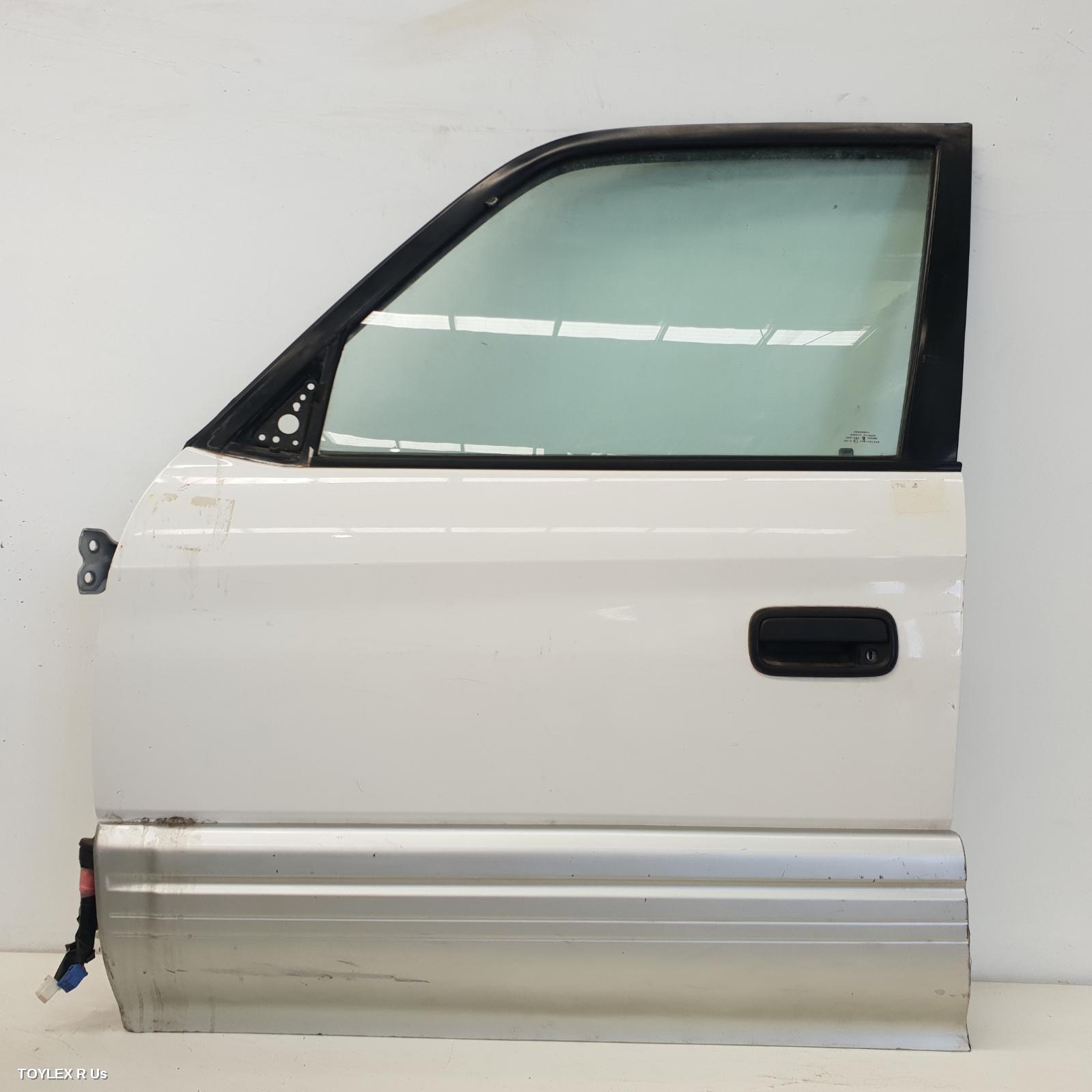 TOYOTA PRADO 2000 Left Front Door 95 SERIES, W/ MOULD (GXL, VX, TX, GRANDE)