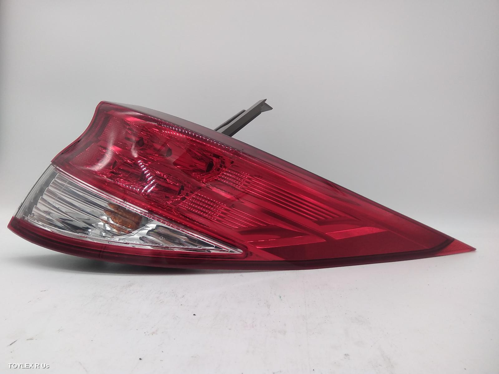 TOYOTA TARAGO 2014 Right Taillight ACR50R