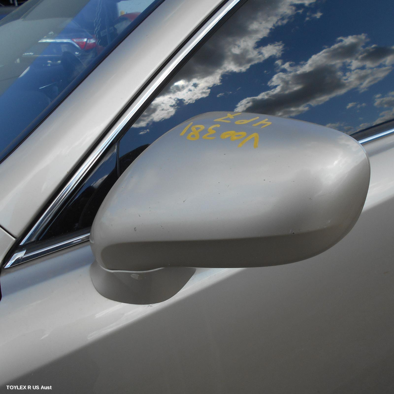 LEXUS IS250/IS250C 2006 Left Door Mirror IS250, GSE20R, SEDAN, SPORTS/SPORTS LUXURY, NON INDICATOR TYPE (2 PLUG)