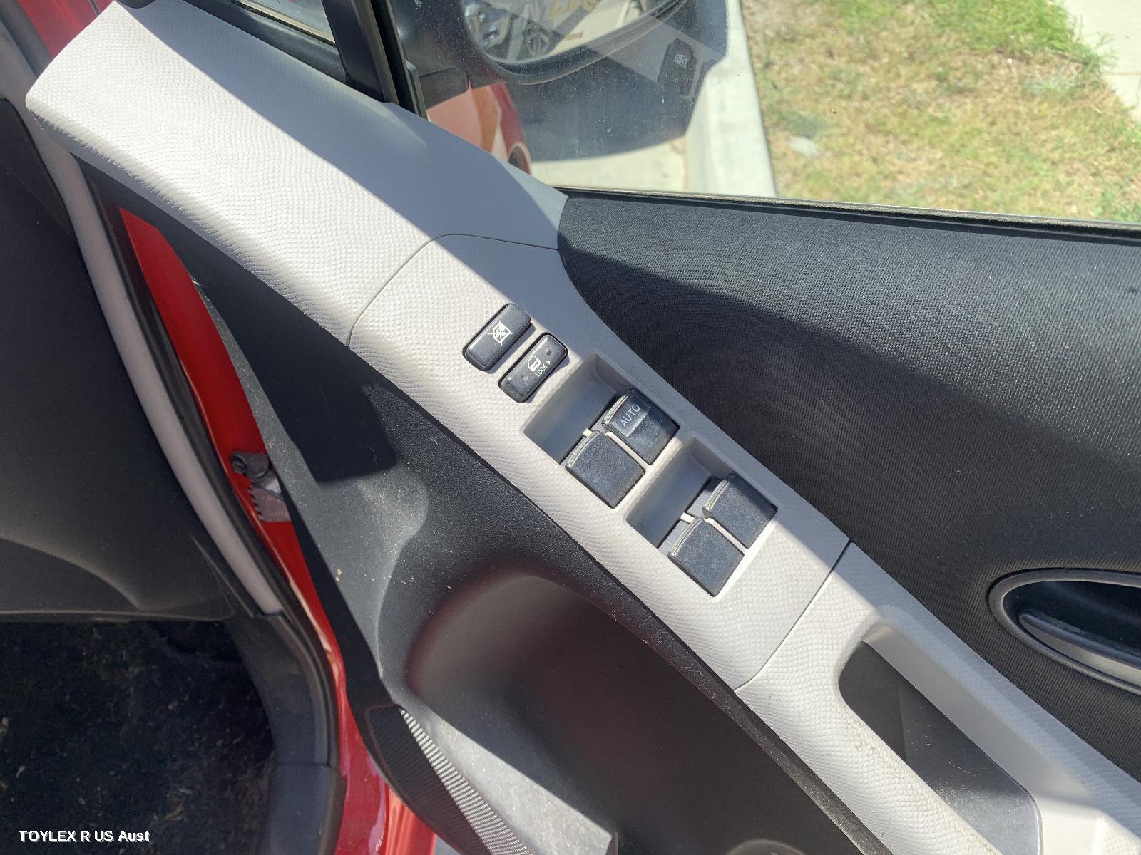TOYOTA YARIS 2007 Pwr Dr Wind Switch RH FRONT (MASTER SWITCH), 4 SWITCH TYPE, 5DR HATCH/SEDAN, NCP9#
