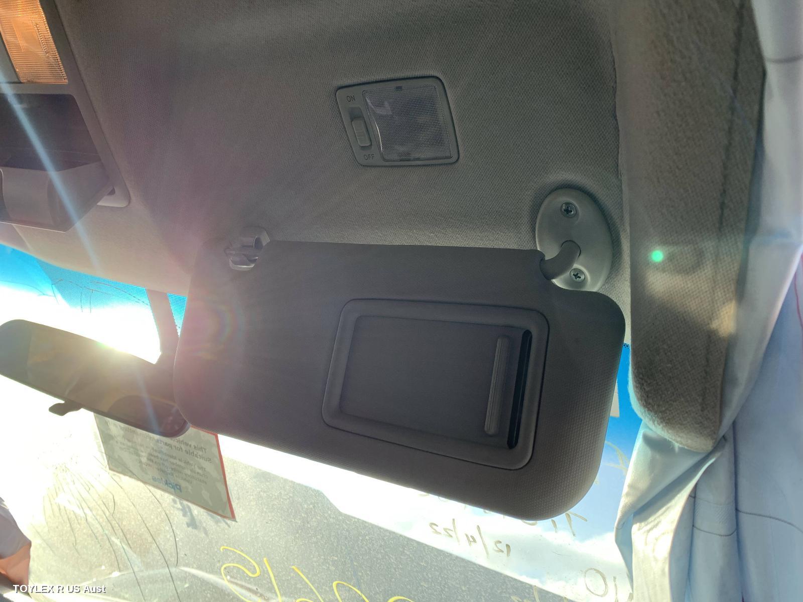 TOYOTA COROLLA 2016 Sunvisor ZRE182R/ZWE186R, RH SIDE