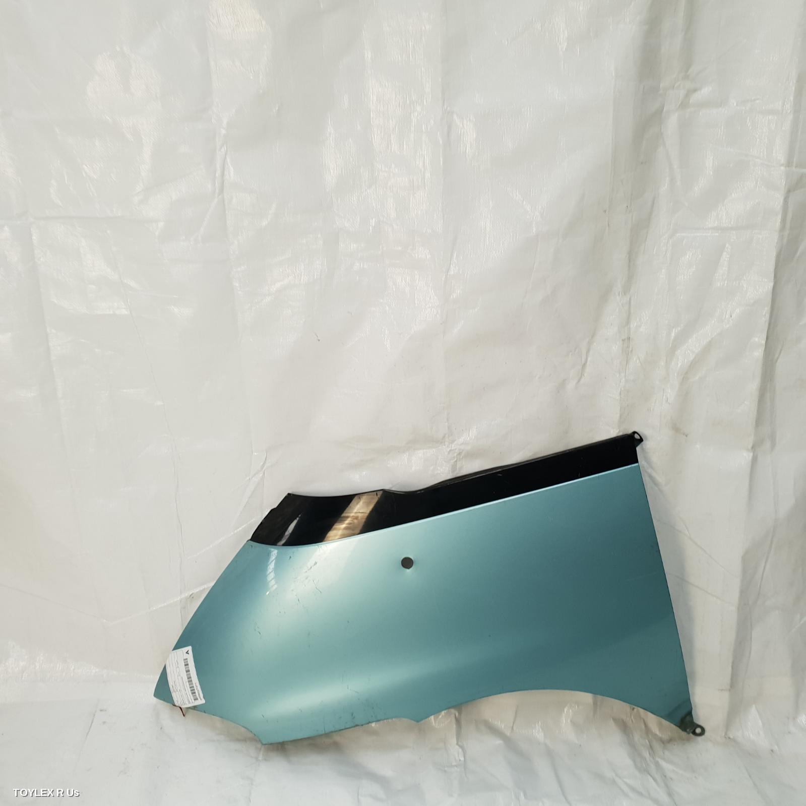 TOYOTA ESTIMA 1997 Left Guard IMPORT 1991-1999