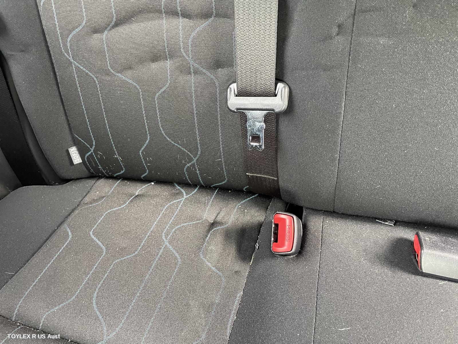 TOYOTA COROLLA 2011 Seatbelt/Stalk CENTRE REAR, SEAT BELT ONLY, BLACK, ZRE152/153R