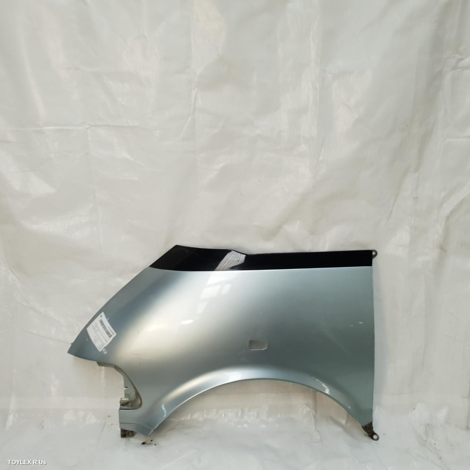 TOYOTA TARAGO 1993 Left Guard TCR10 WITH REPEATER (AUST TYPE) 09/90-05/00. 53802-28070