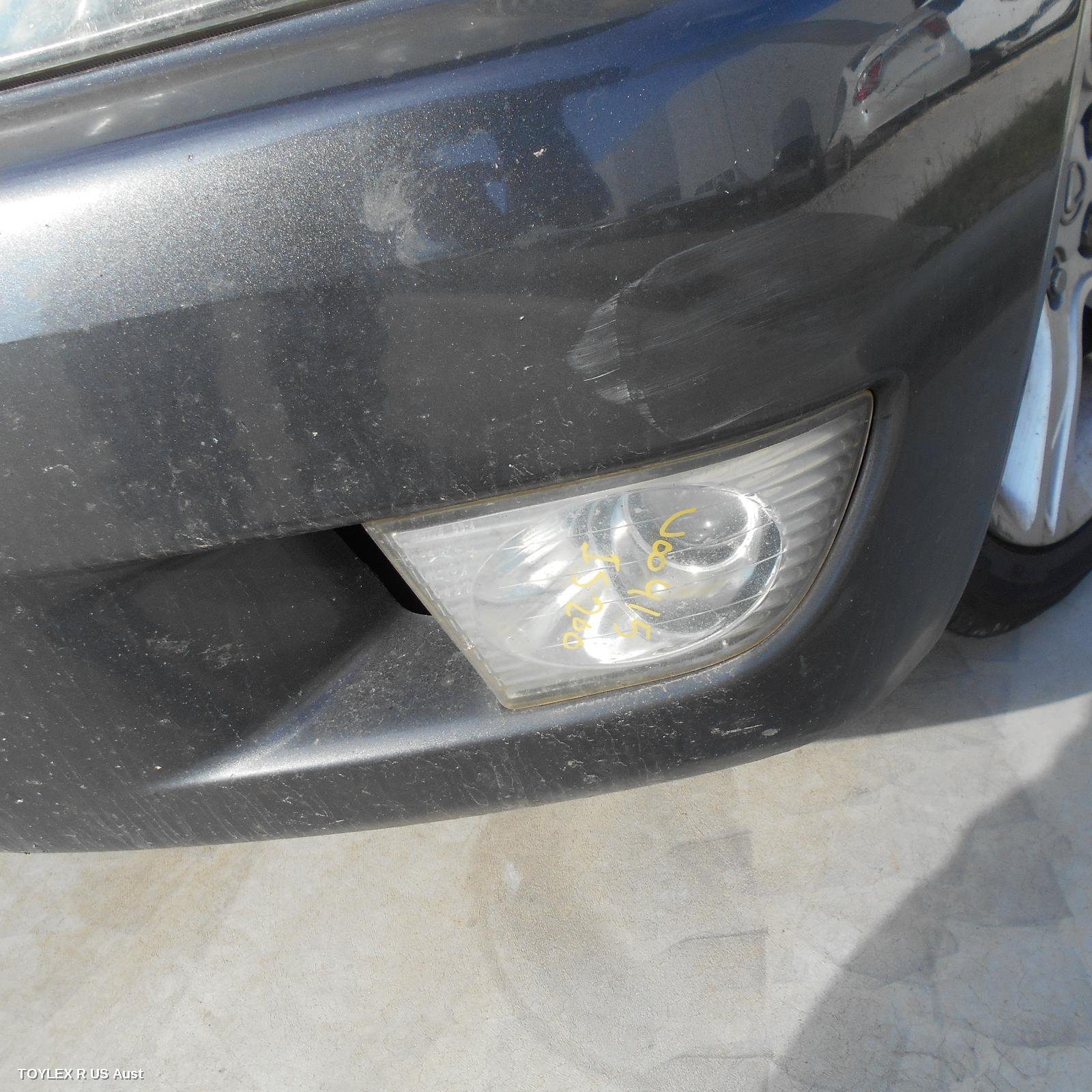 LEXUS IS200/IS300 2001 Left Indicator/Fog/Side BUMPER FOGLAMP, AMBER LENS TYPE