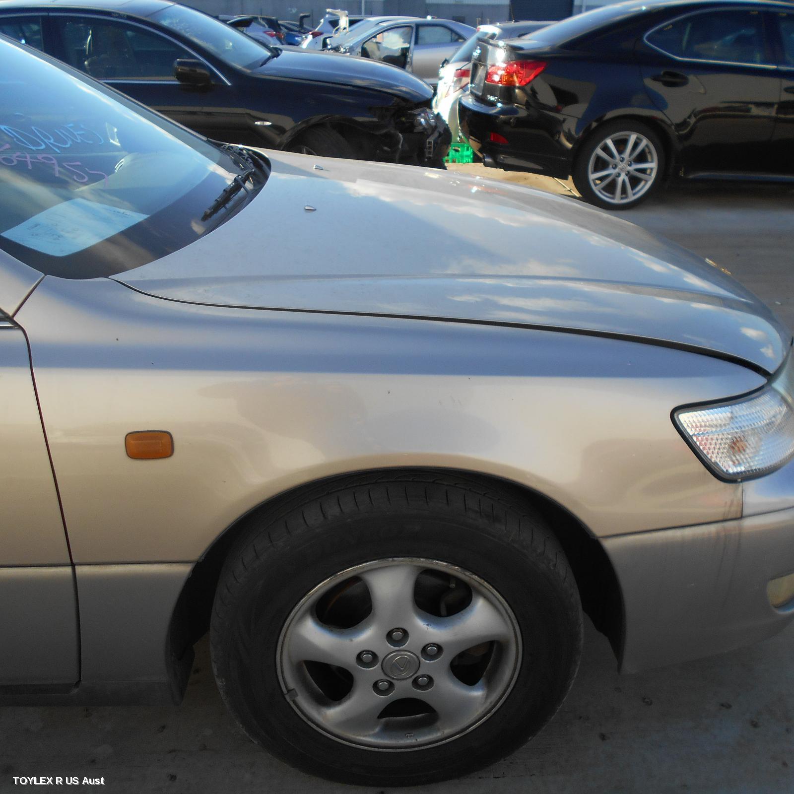 LEXUS ES300 (92-05) 1997 Right Guard MCV20
