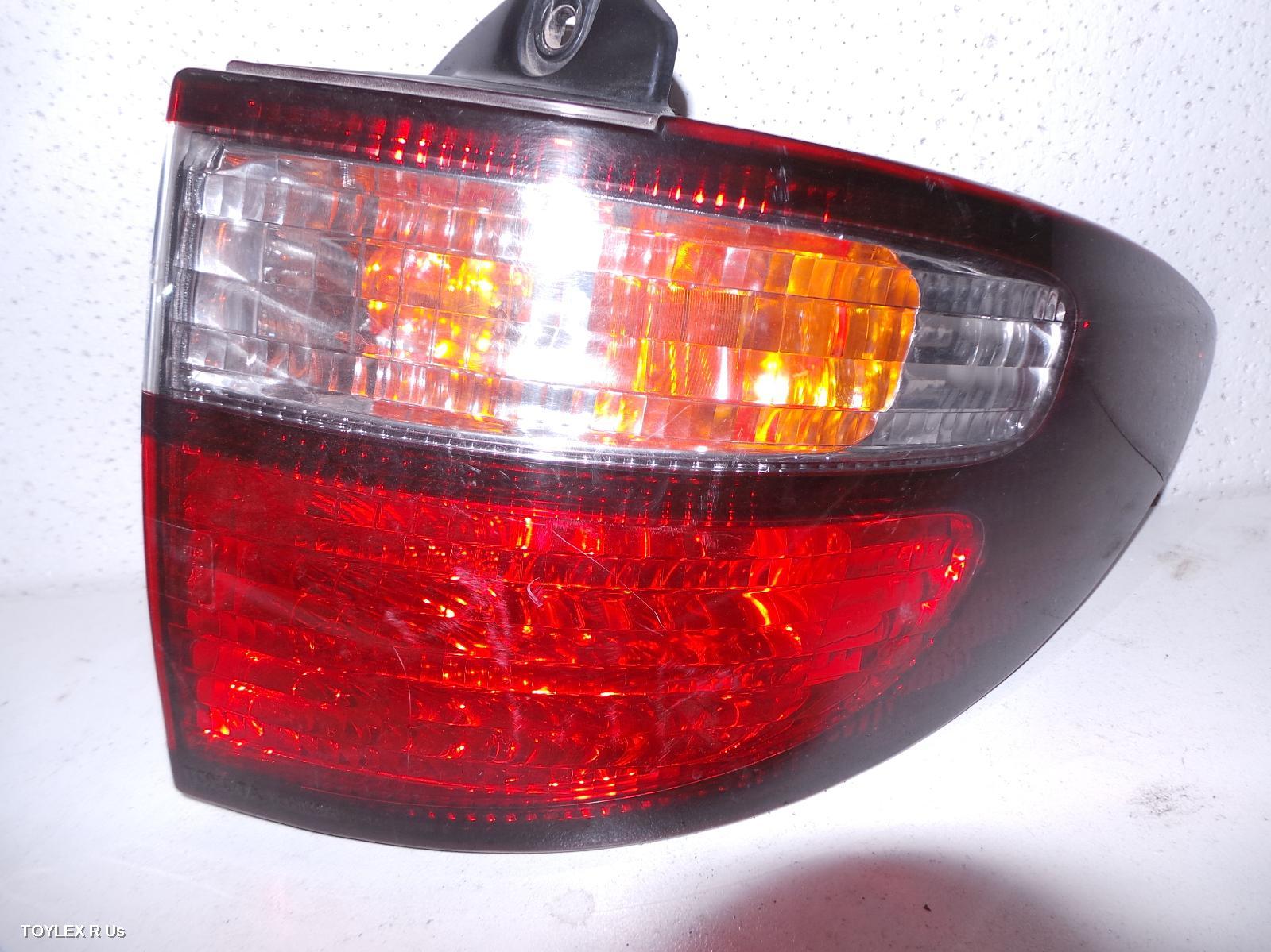 TOYOTA ESTIMA 2006 Right Taillight XR30/XR40