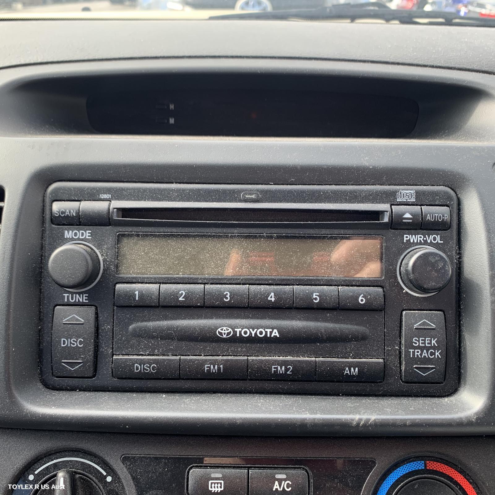 TOYOTA CAMRY 2003 Radio/Cd/Dvd/Sat/Tv SINGLE DISC CD PLAYER (P/N ON FACE 12801), SK36