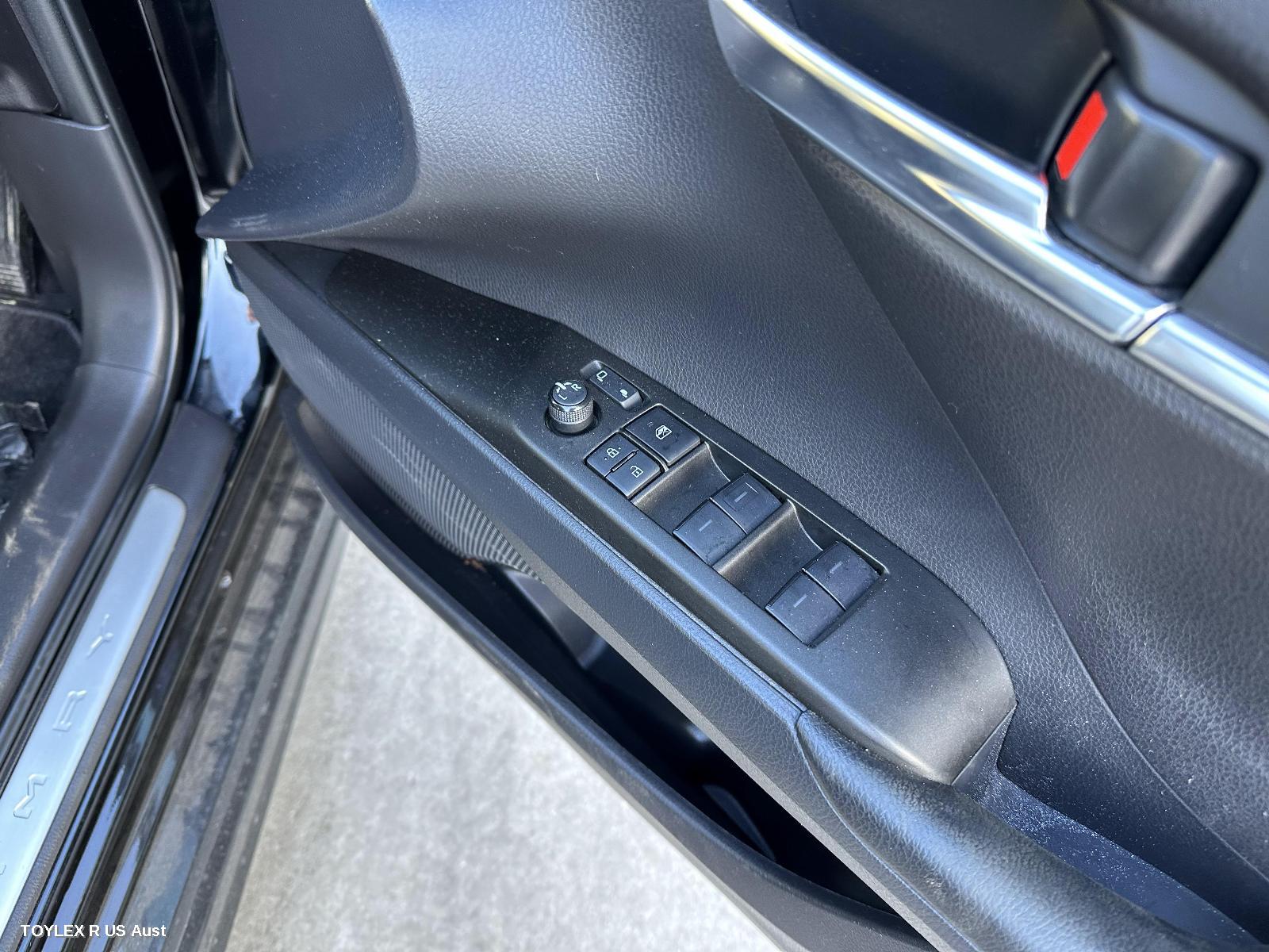 TOYOTA CAMRY 2021 Pwr Dr Wind Switch RH FRONT (MASTER SWITCH), W/ BLACK INSERT, POWER FOLD TYPE, NON SEAT MEMORY TYPE, XV70