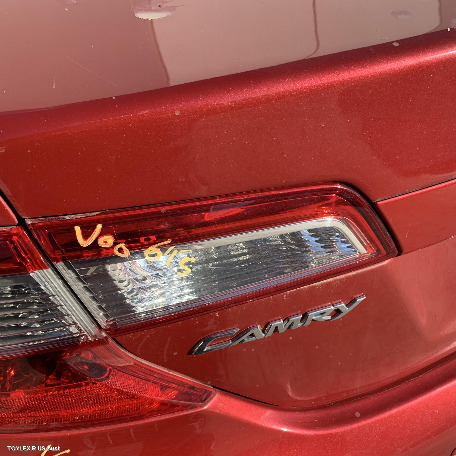 TOYOTA CAMRY 2012 Rear Garnish BOOTLID LAMP (LH SIDE), AVV50, HYBRID