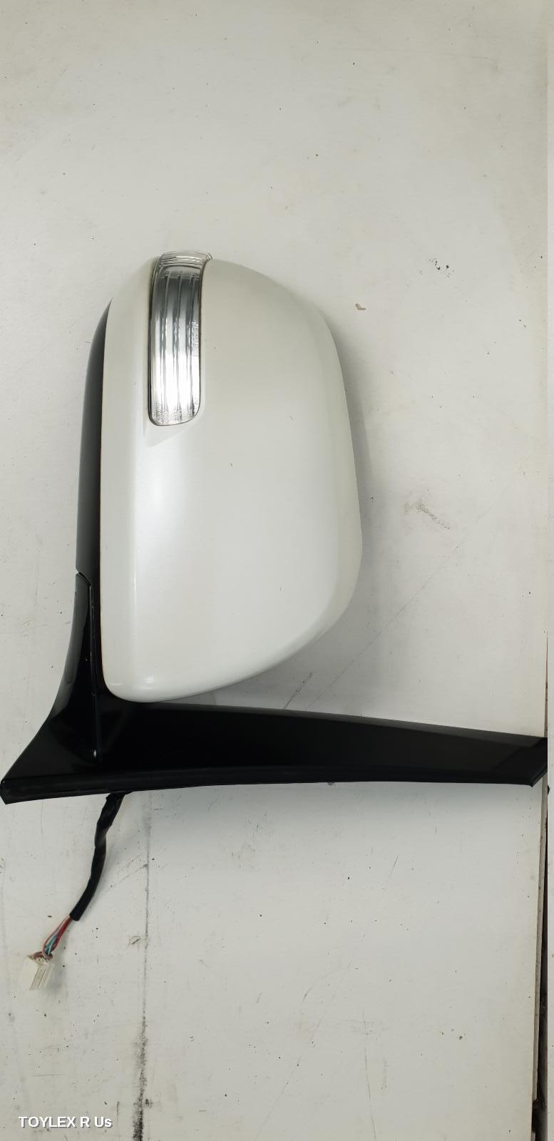 TOYOTA ESTIMA 2007 Right Door Mirror XR50, 7 WIRE, RECTANGLE PLUG, COLOUR CODED, W/ INDICATOR TYPE, BLUE GLASS, 06-19 (IMPORT)