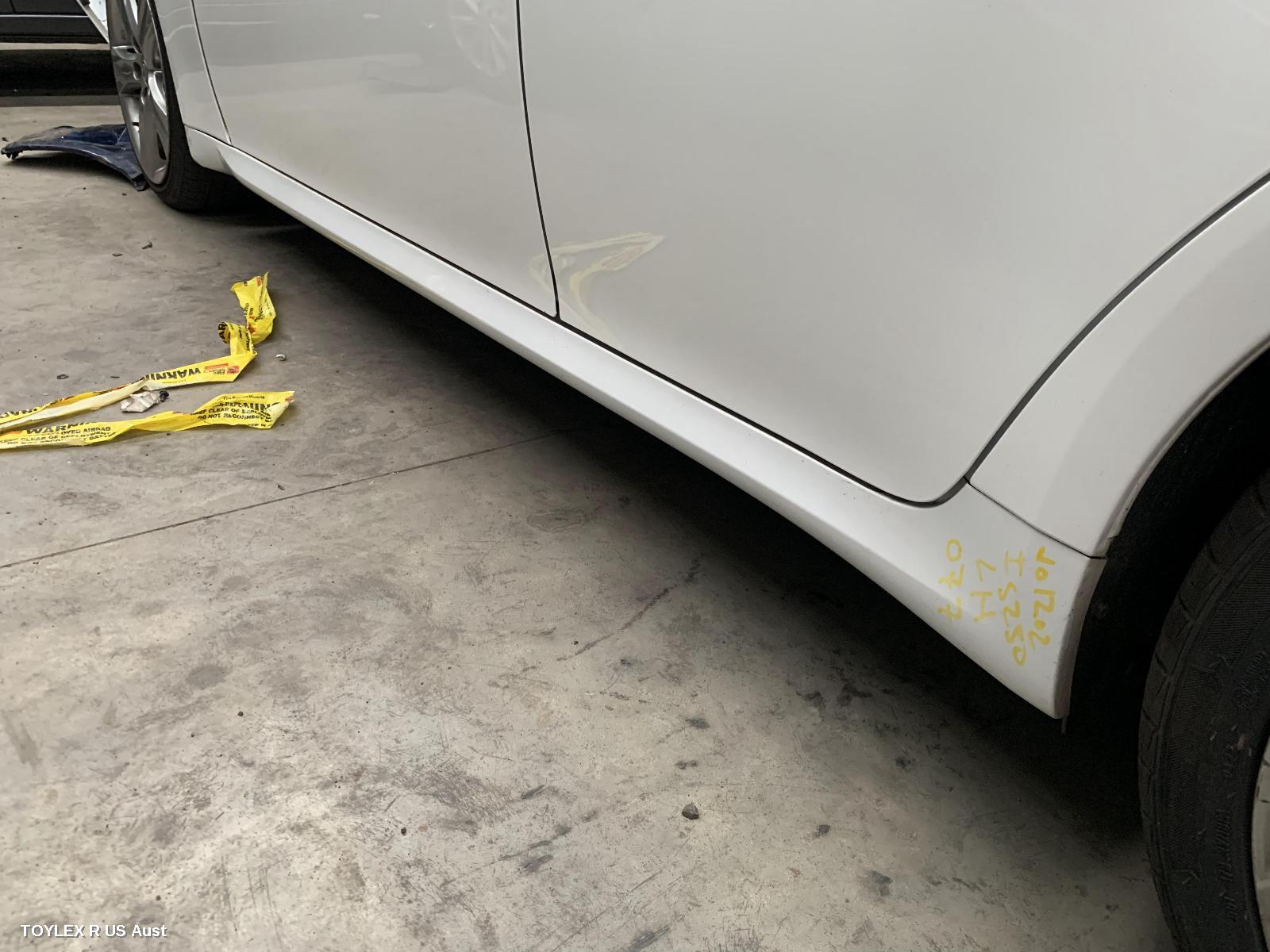 LEXUS IS250/IS250C 2010 Side Step/Skirt GSE20R, LH SIDE