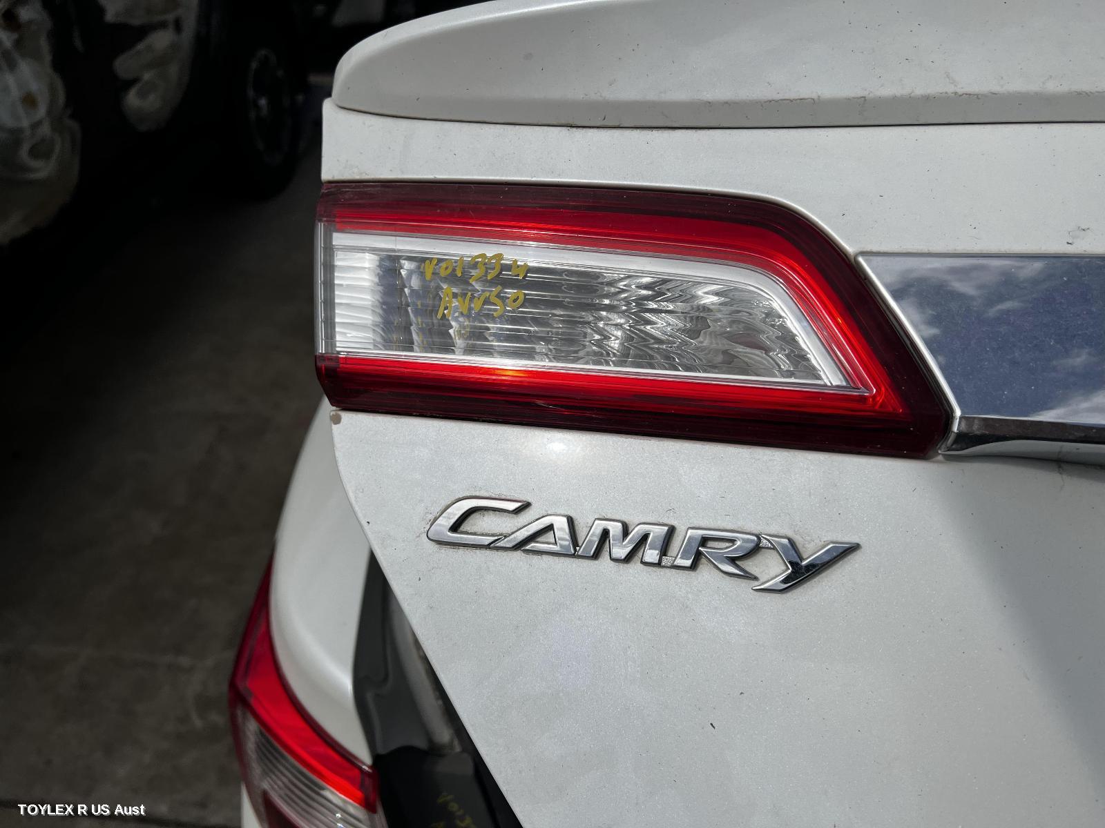 TOYOTA CAMRY 2014 Rear Garnish BOOTLID LAMP (LH SIDE), AVV50, HYBRID