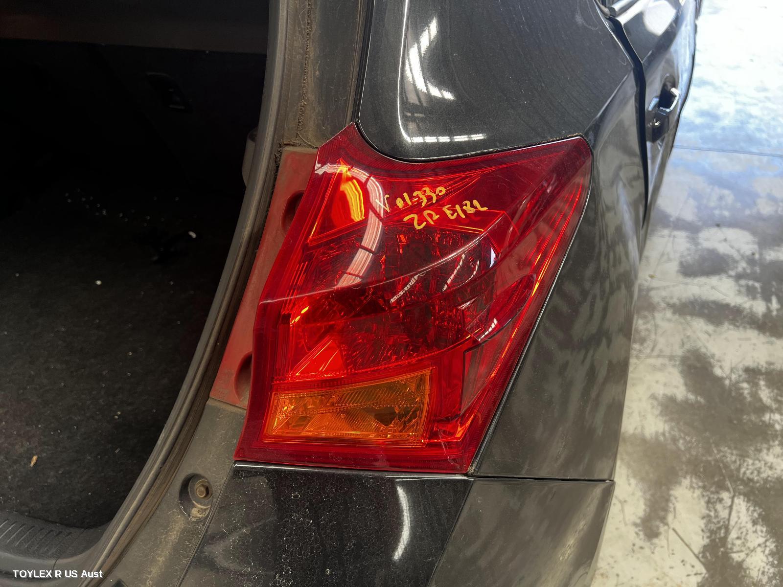 TOYOTA COROLLA 2012 Right Taillight ZRE182R/ZWE186R, HATCH