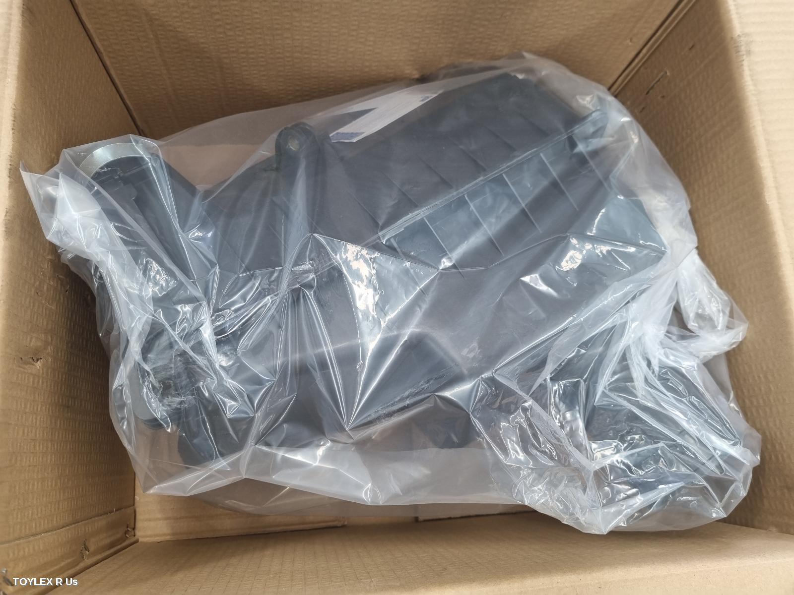 TOYOTA HIACE 2016 Air Cleaner/Box AIR CLEANER, KDH, 3.0, 1KD-FTV, DIESEL, SQUARE BOX, ROUND AIRFLOW METER HOLE (26mm)