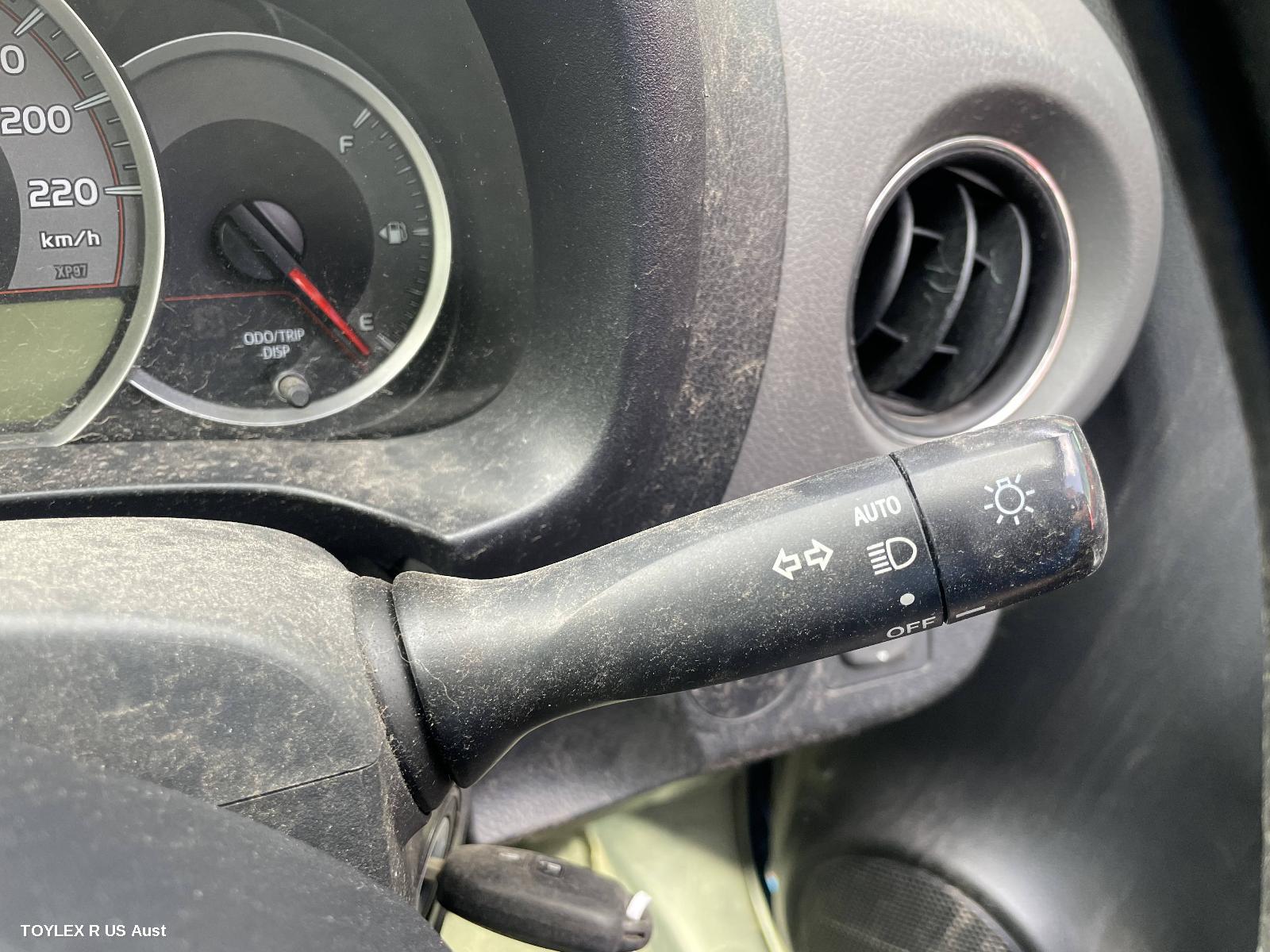 TOYOTA YARIS 2015 Combination Switch FLASHER/HEADLAMP SWITCH, HATCH, NON FOGLAMPS, NCP13#