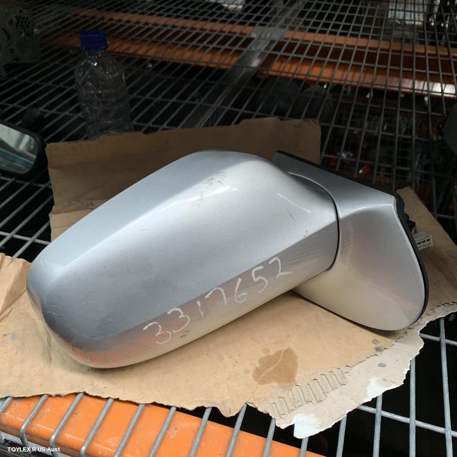 TOYOTA CELICA 2001 Right Door Mirror ZZT231, COLOUR CODED