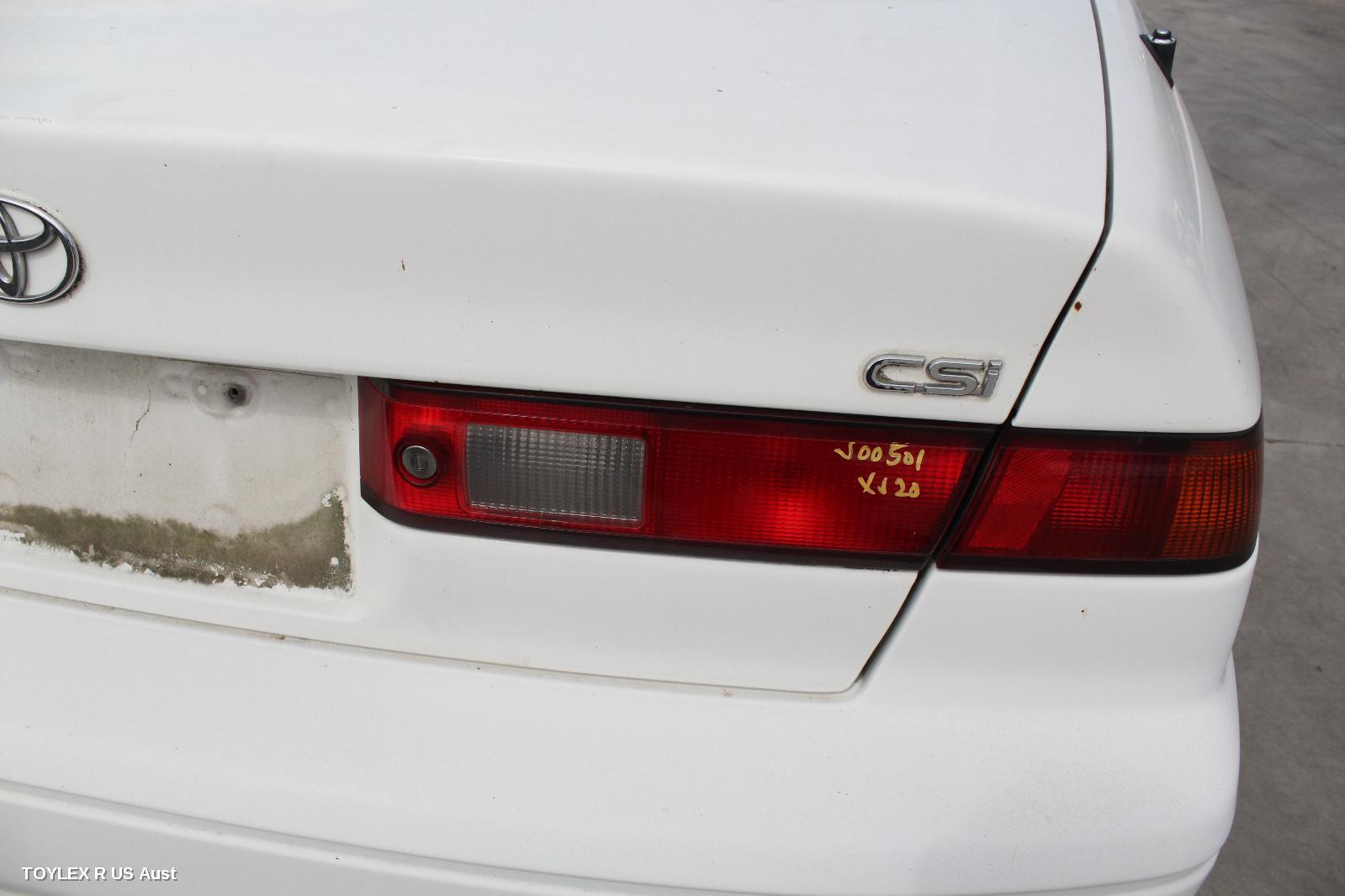TOYOTA CAMRY 2000 Rear Garnish BOOTLID LAMP, RH SIDE, SK20