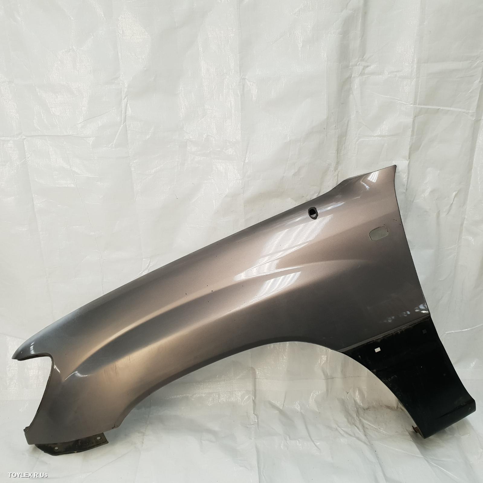 LEXUS LX470 2005 Left Guard UZJ100R