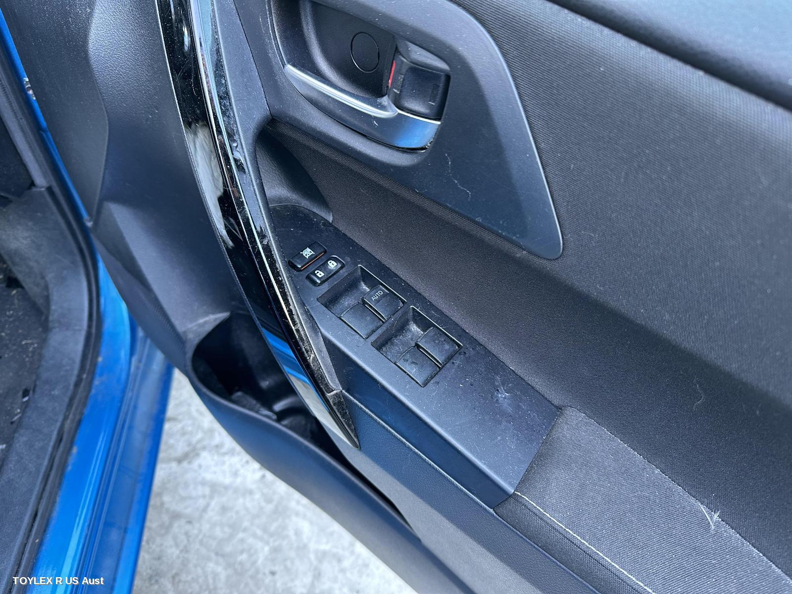 TOYOTA COROLLA 2017 Pwr Dr Wind Switch RH FRONT (MASTER SWITCH), ZRE182R, HATCH, STANDARD