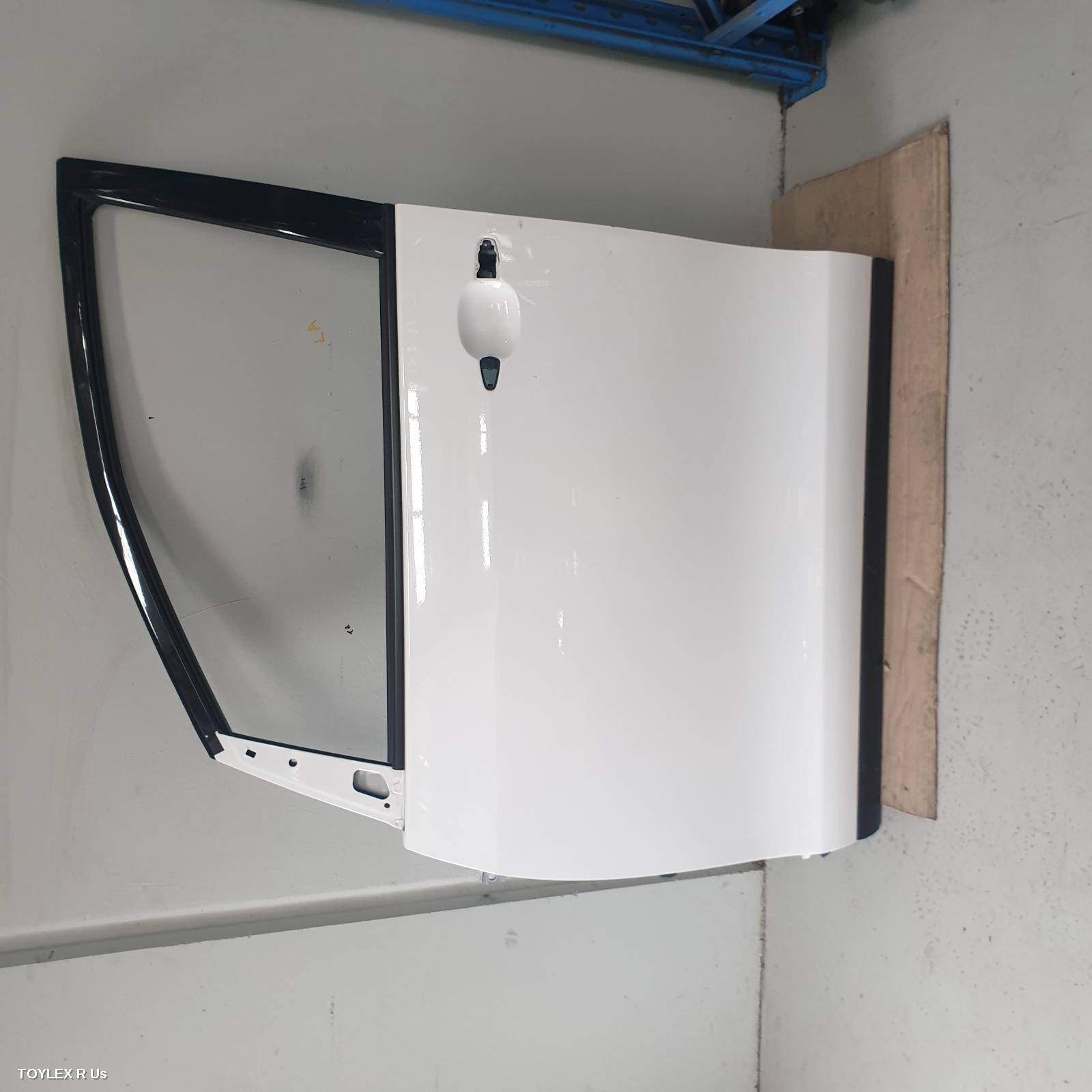 TOYOTA TARAGO 2014 Left Front Door ACR50R