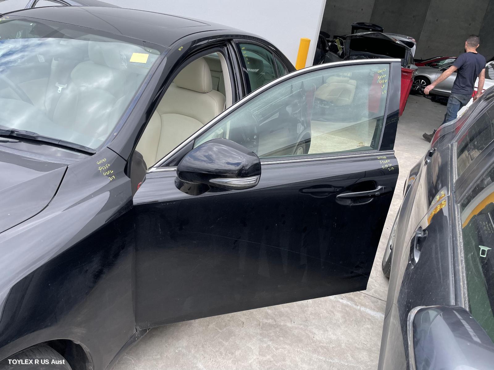 LEXUS IS250/IS250C 2010 Left Front Door IS250/IS350/IS F, GSE20R/GSE21R/USE20R, SEDAN