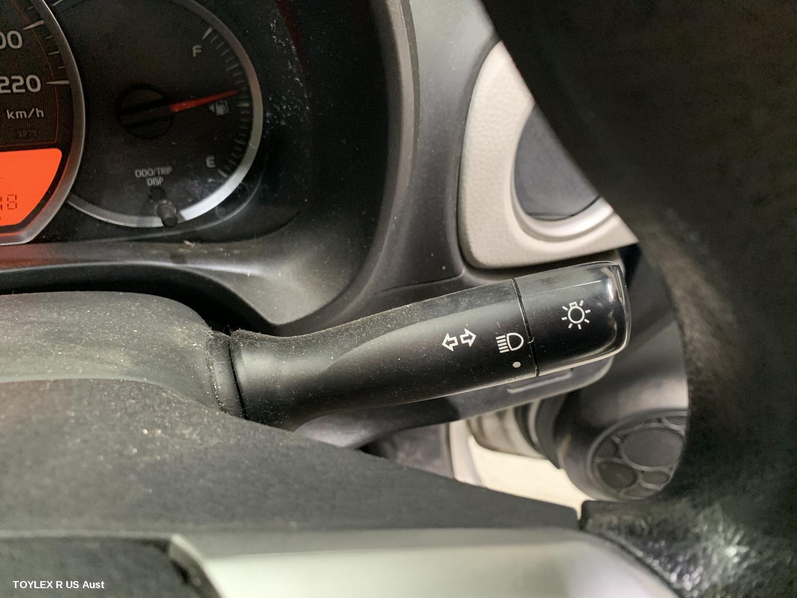 TOYOTA YARIS 2013 Combination Switch FLASHER/HEADLAMP SWITCH, HATCH, NON FOGLAMPS, NCP13#