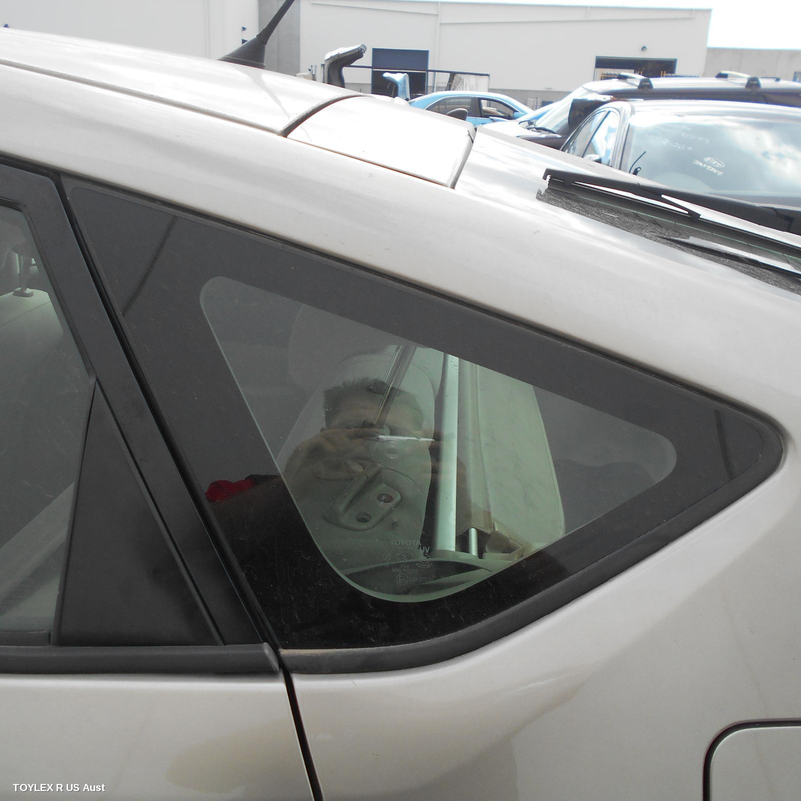 TOYOTA PRIUS 2006 Left Rear Side Glass NHW20R
