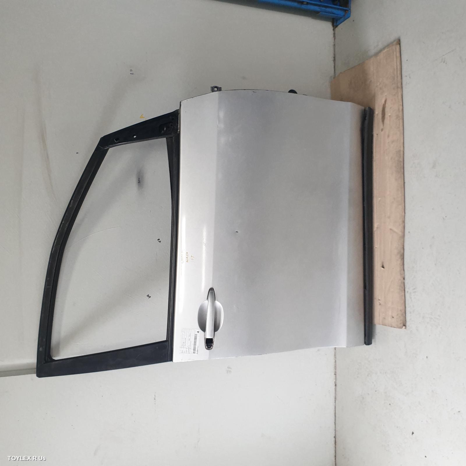 TOYOTA TARAGO 2014 Right Front Door ACR50R