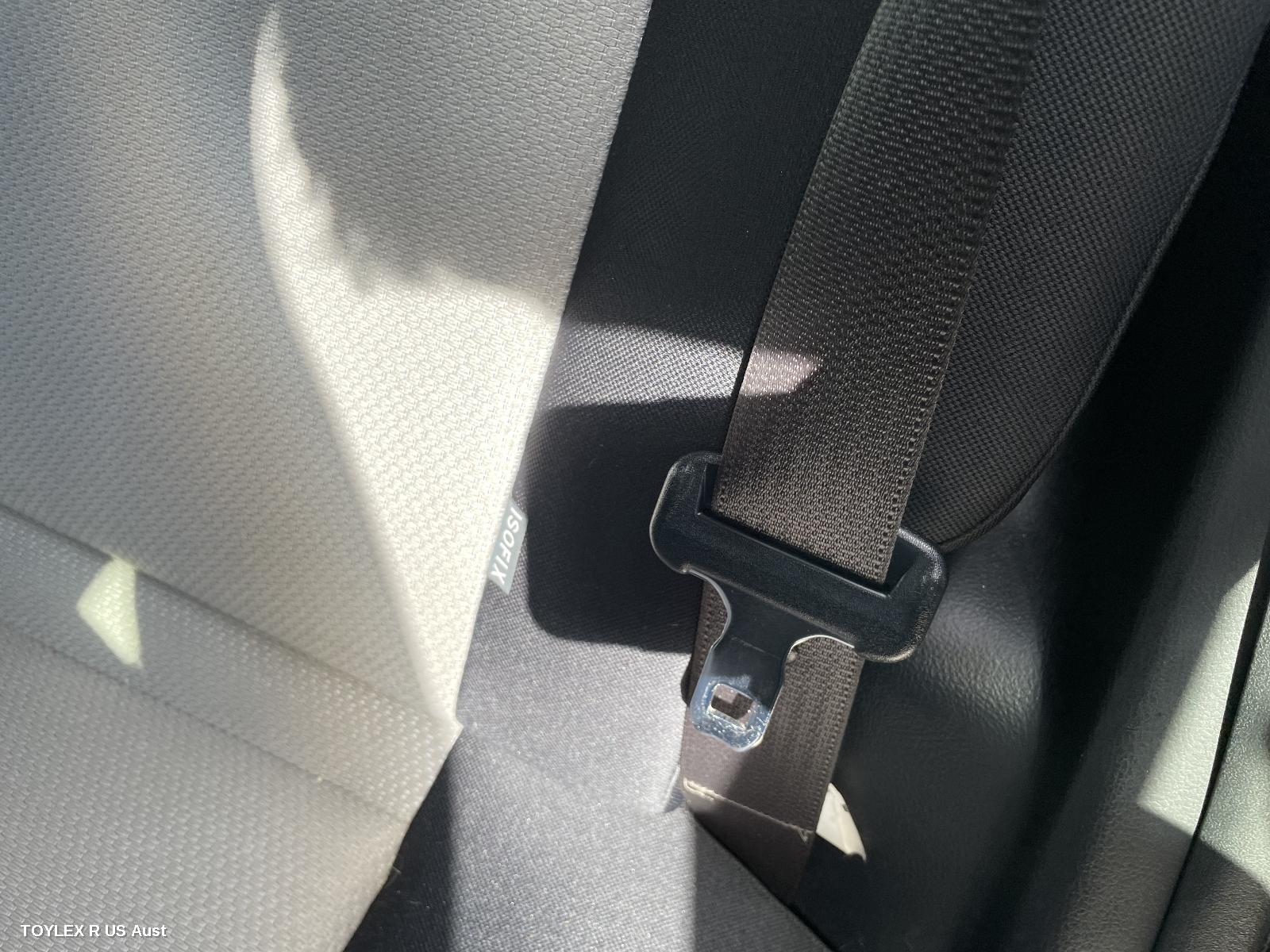 TOYOTA YARIS 2013 Seatbelt/Stalk LH REAR, SEAT BELT ONLY, 5DR HATCH, NCP13#