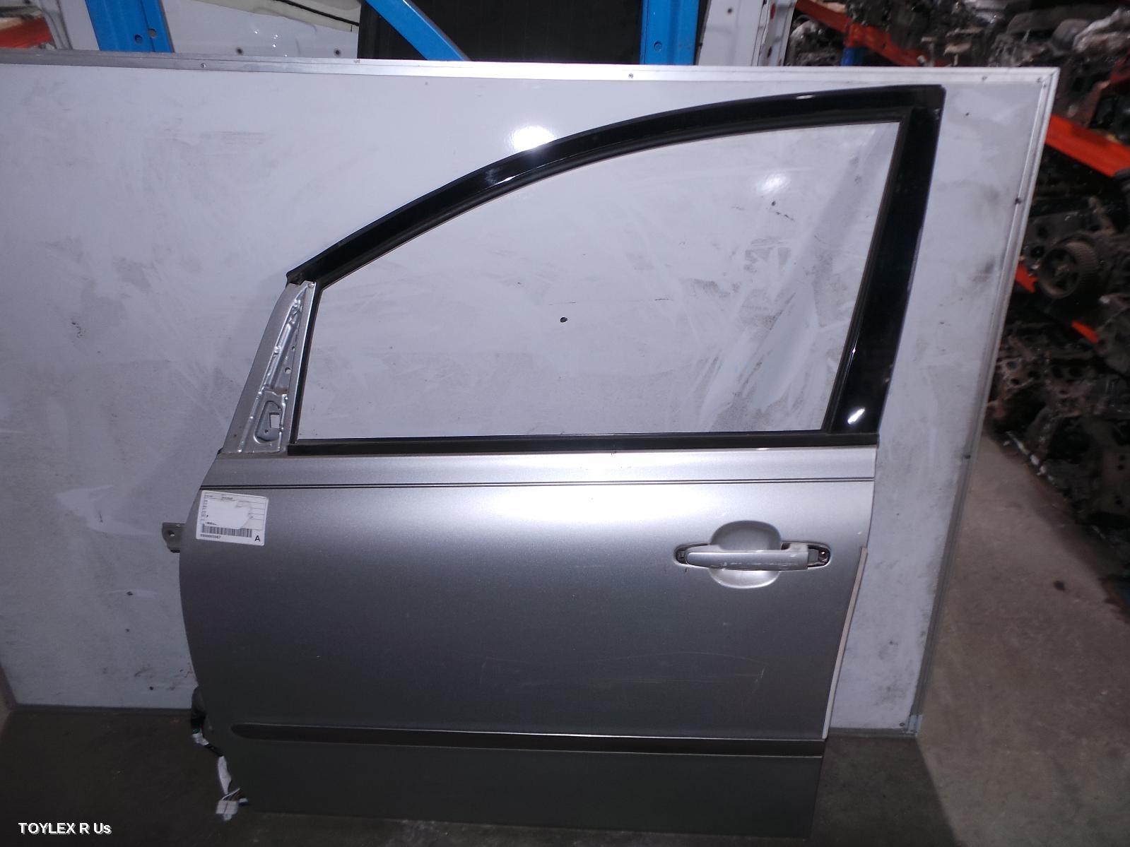TOYOTA AVENSIS 2004 Left Front Door ACM2#R