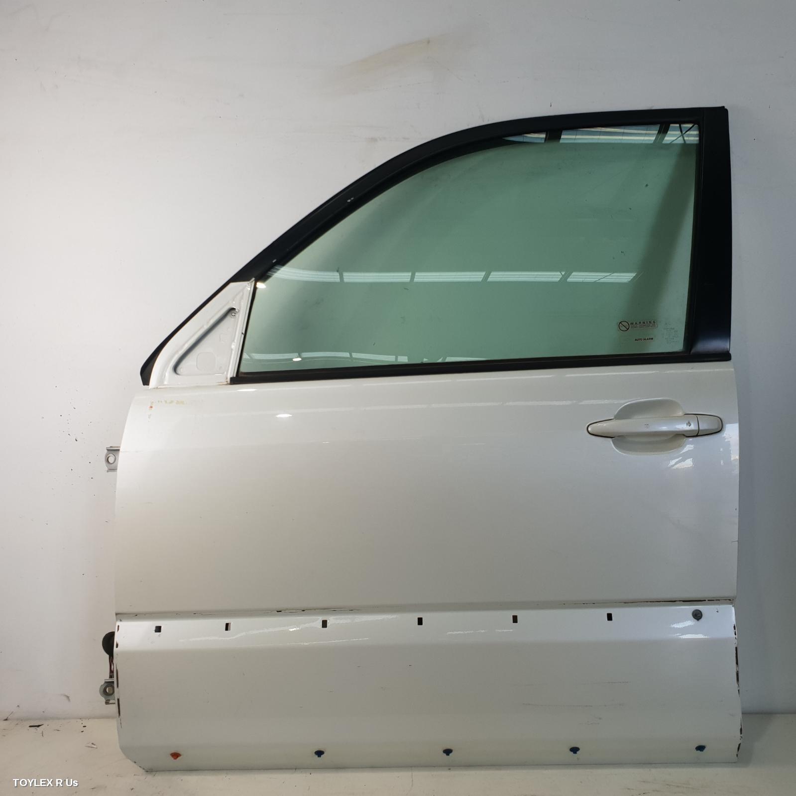 TOYOTA PRADO 2005 Left Front Door 120 SERIES, W/ FLARE TYPE